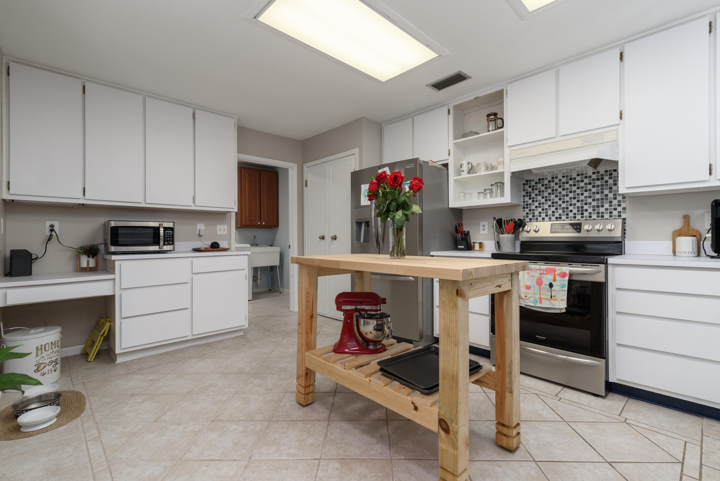 LAKE LORRAINE ESTATES 3 - Residential