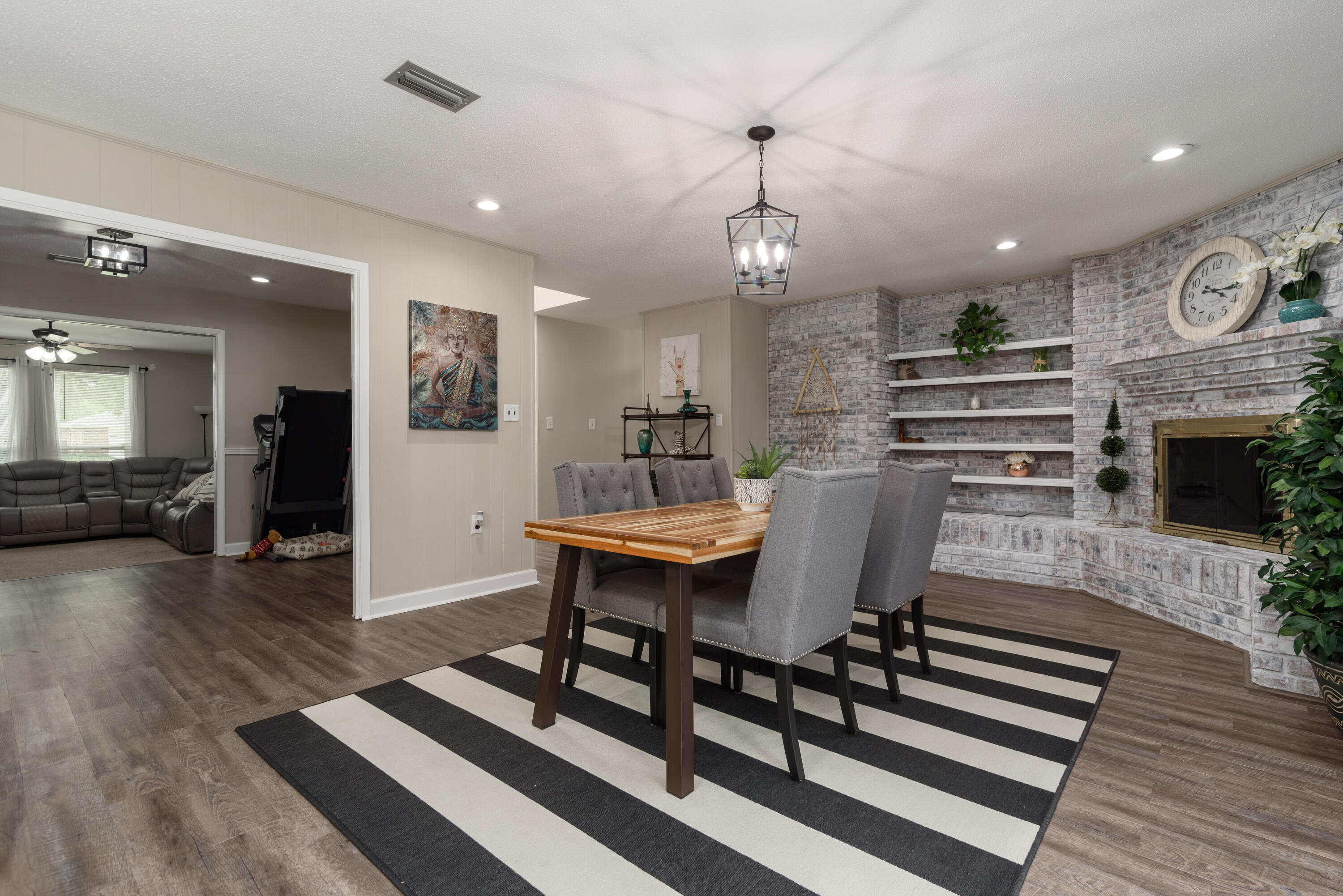 LAKE LORRAINE ESTATES 3 - Residential