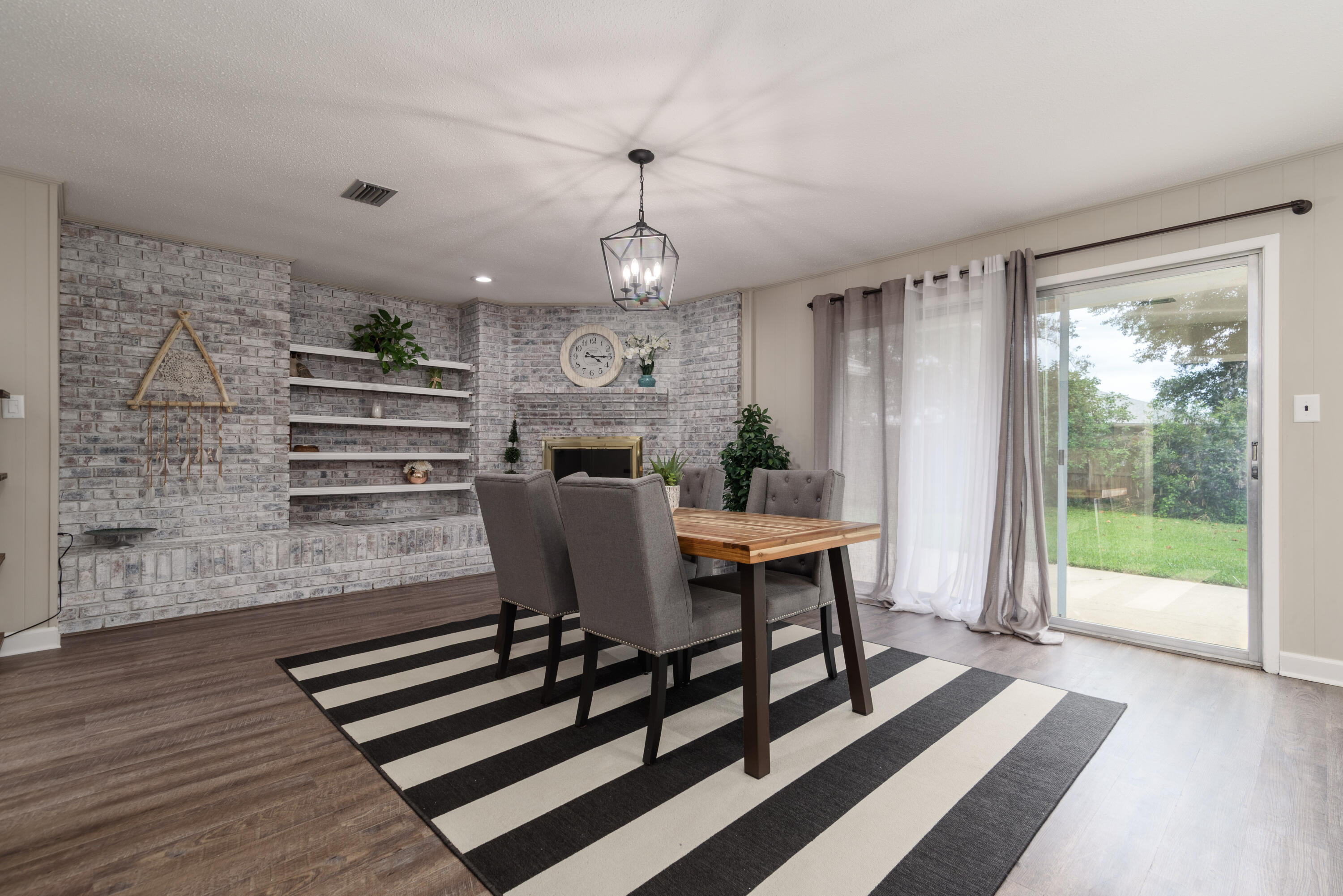 LAKE LORRAINE ESTATES 3 - Residential