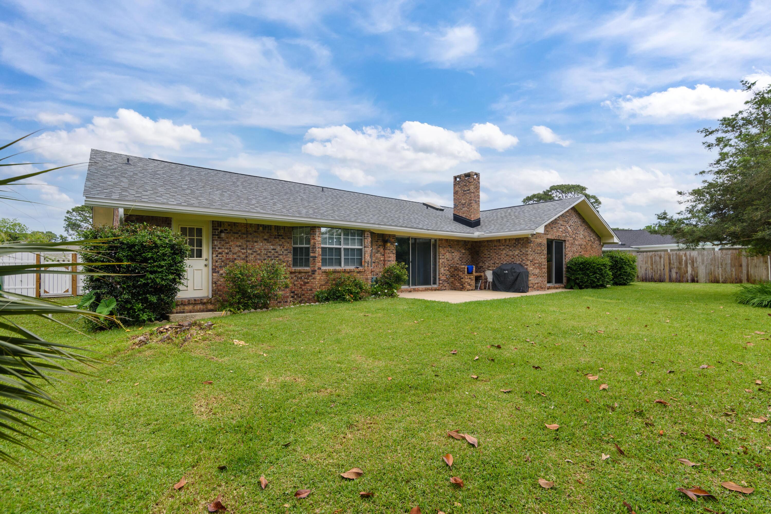 LAKE LORRAINE ESTATES 3 - Residential