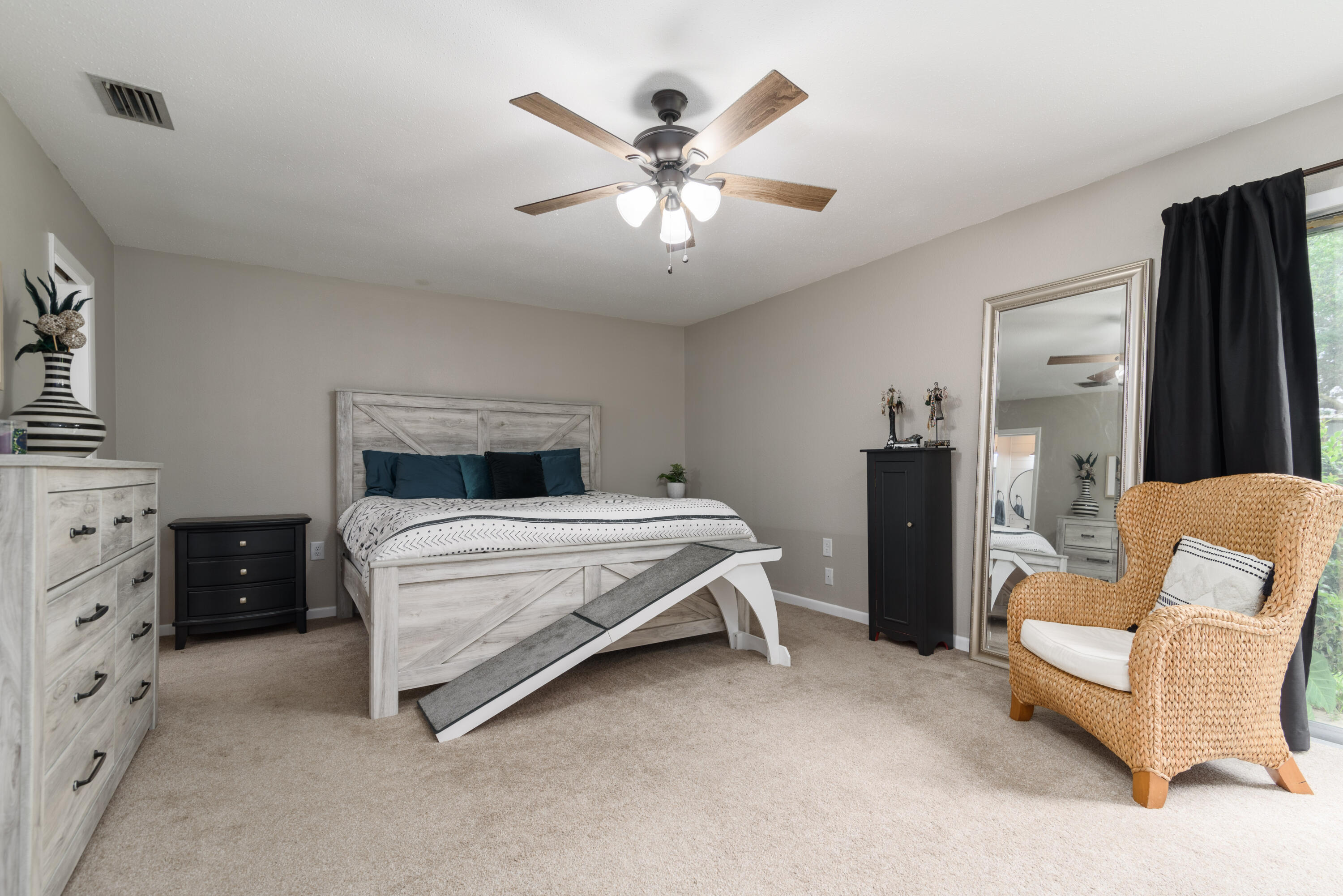 LAKE LORRAINE ESTATES 3 - Residential