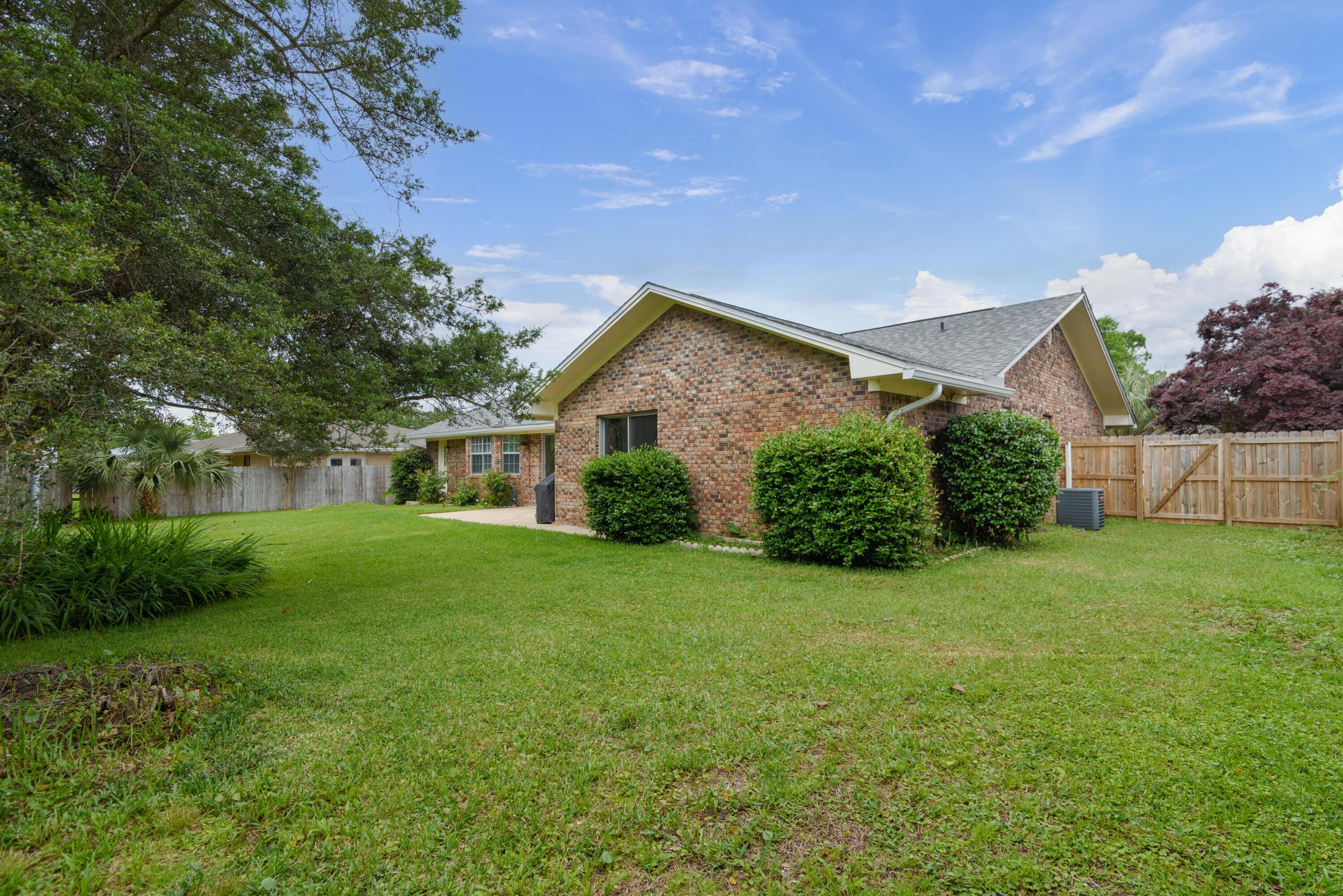 LAKE LORRAINE ESTATES 3 - Residential