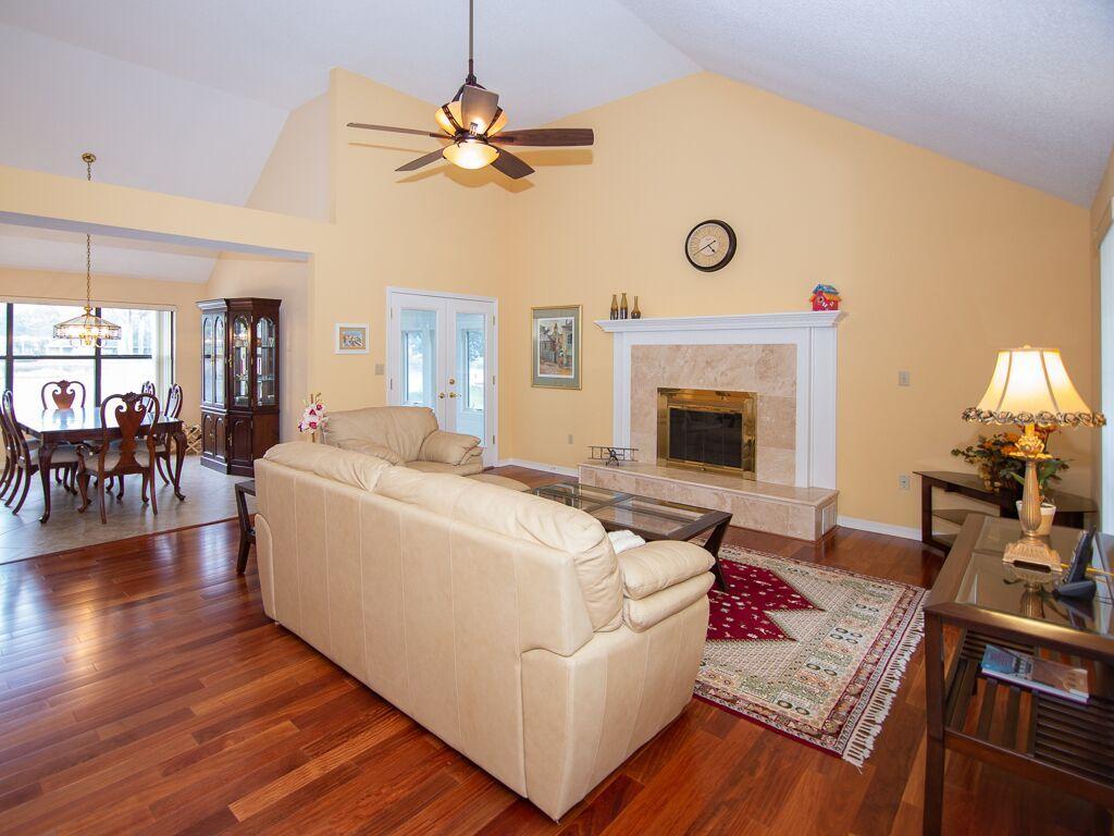 WINDWARD PH 3 - Residential