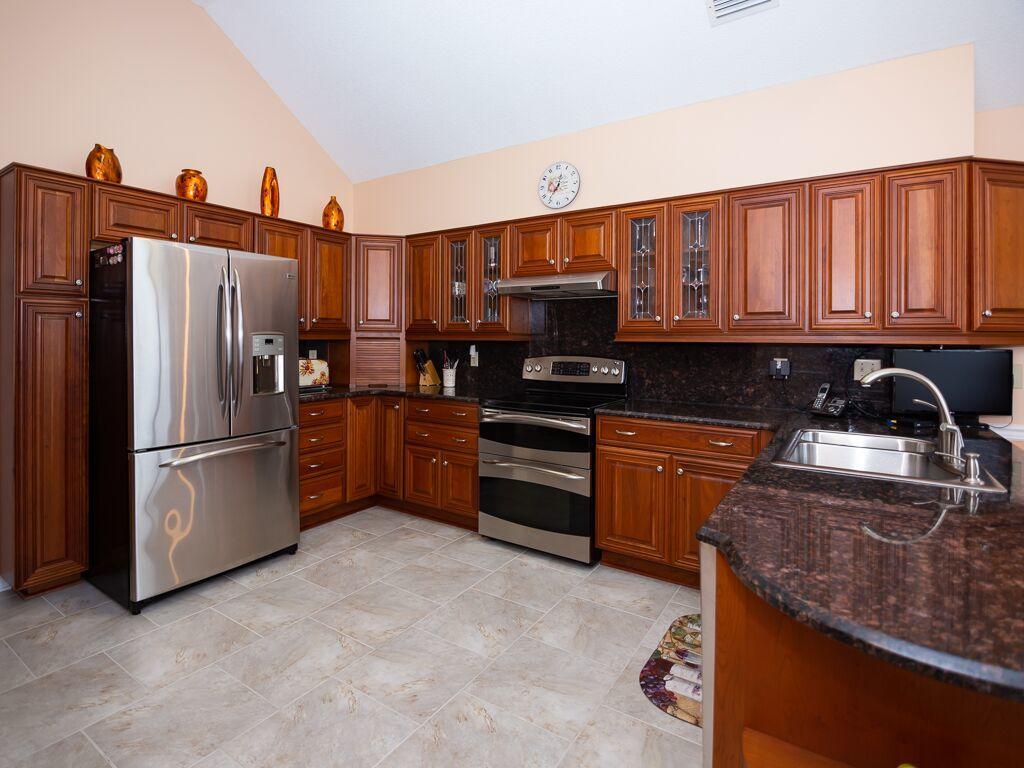 WINDWARD PH 3 - Residential