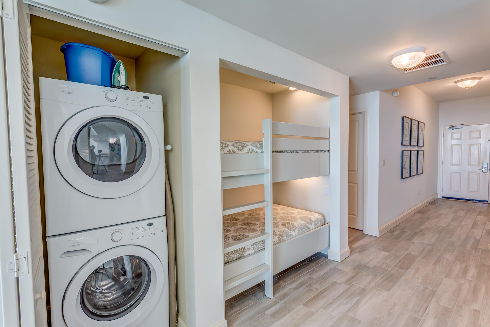 AQUA BEACHSIDE RESORT - Residential