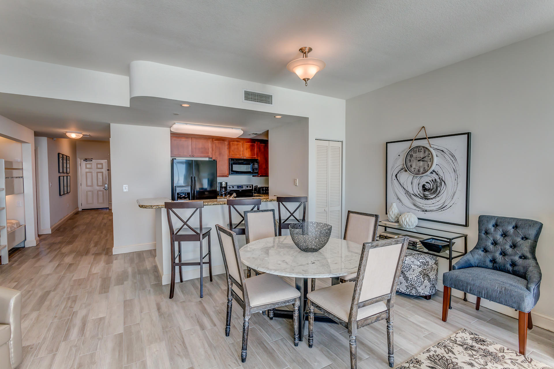 AQUA BEACHSIDE RESORT - Residential