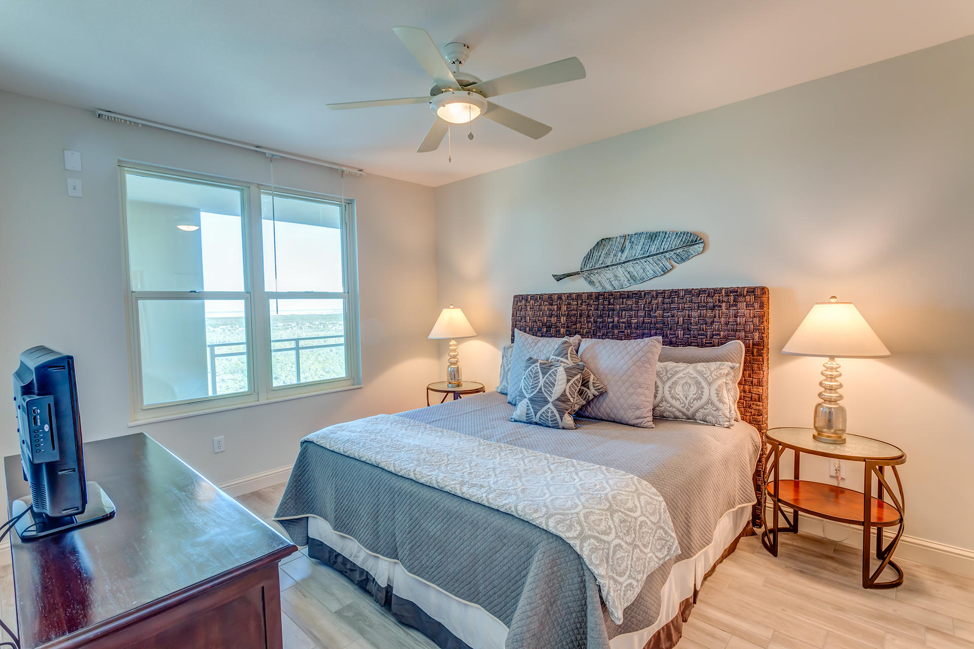 AQUA BEACHSIDE RESORT - Residential