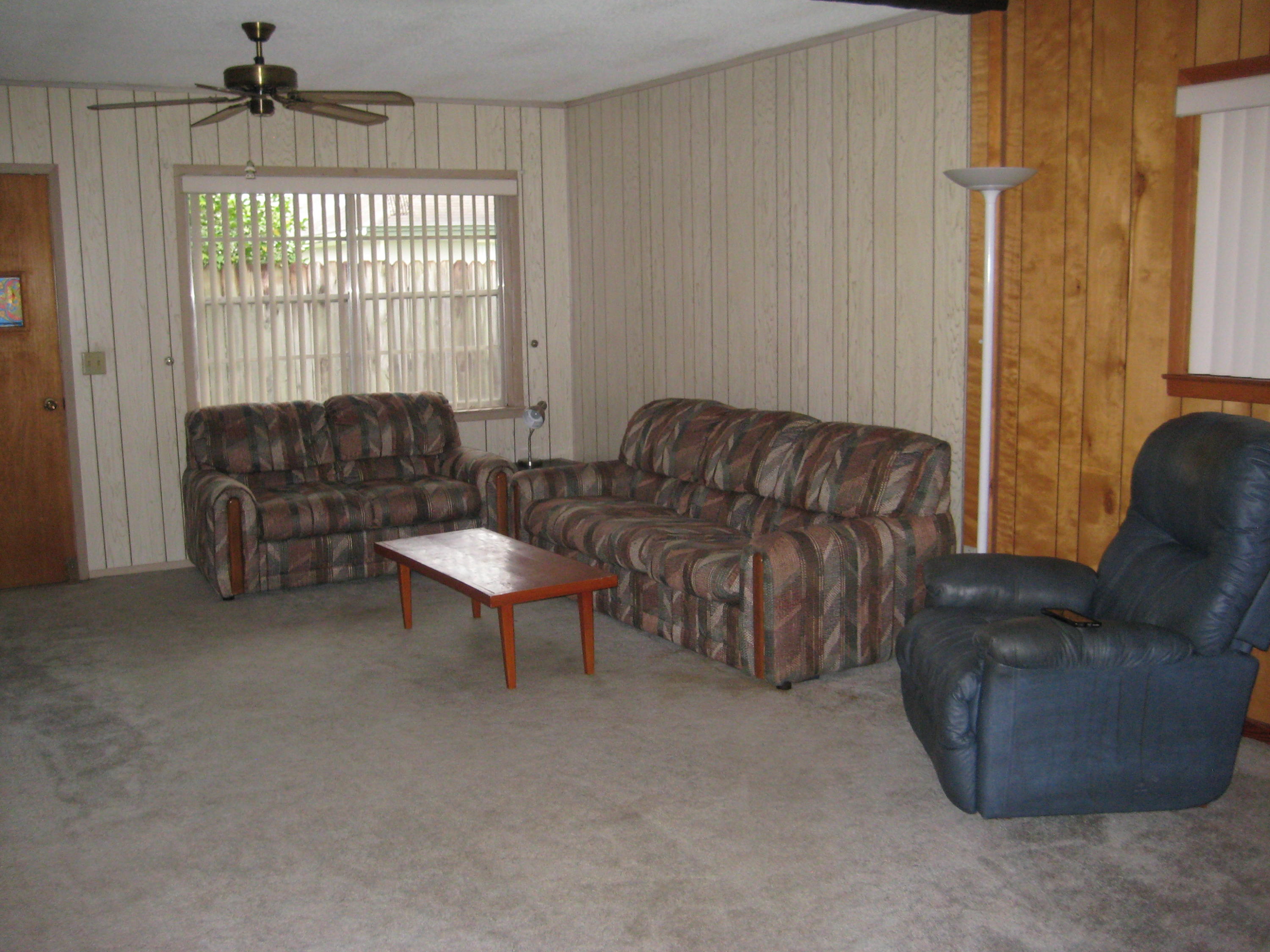 ROANOKE VILLAGE S/D - Residential