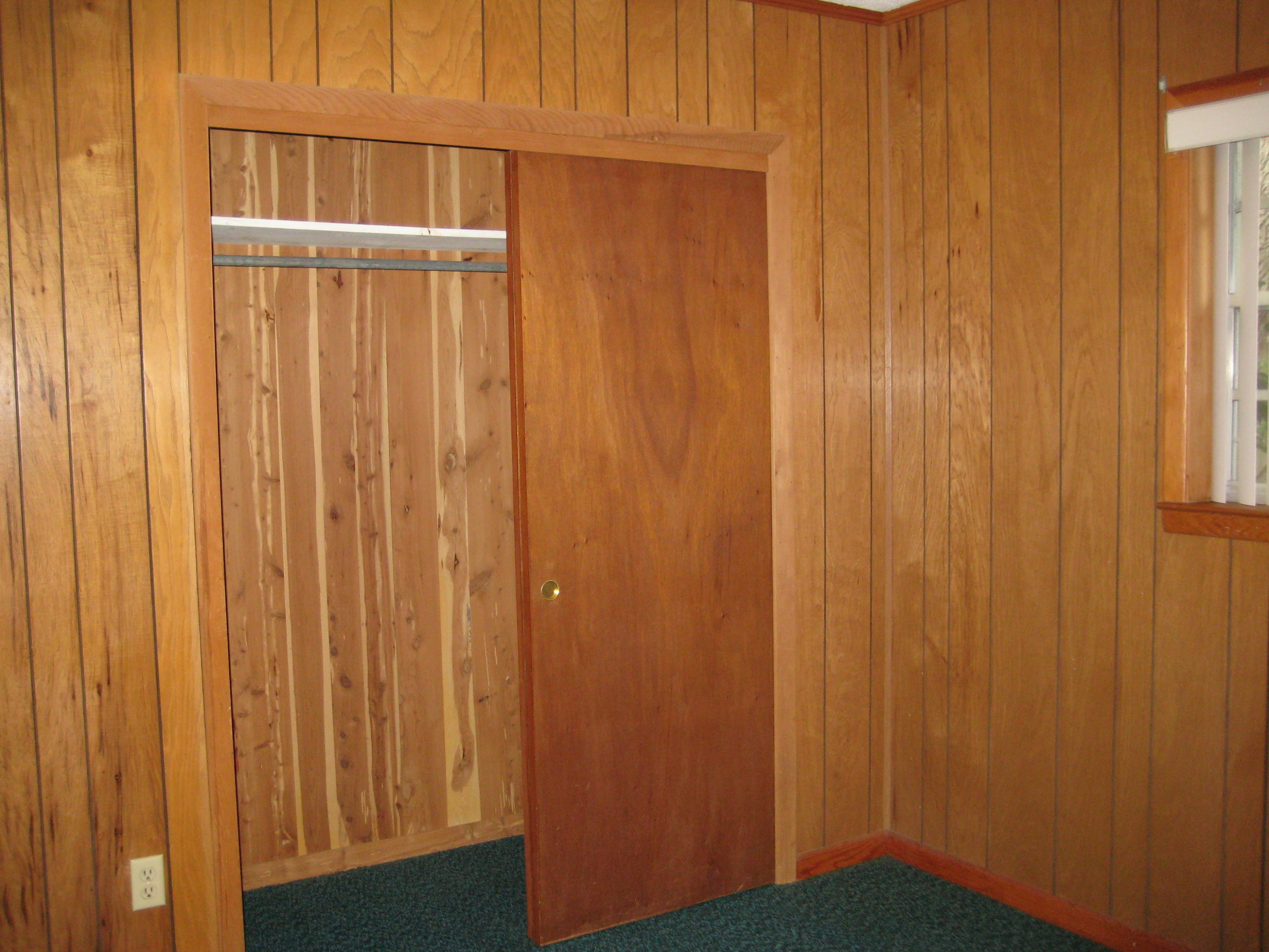 ROANOKE VILLAGE S/D - Residential