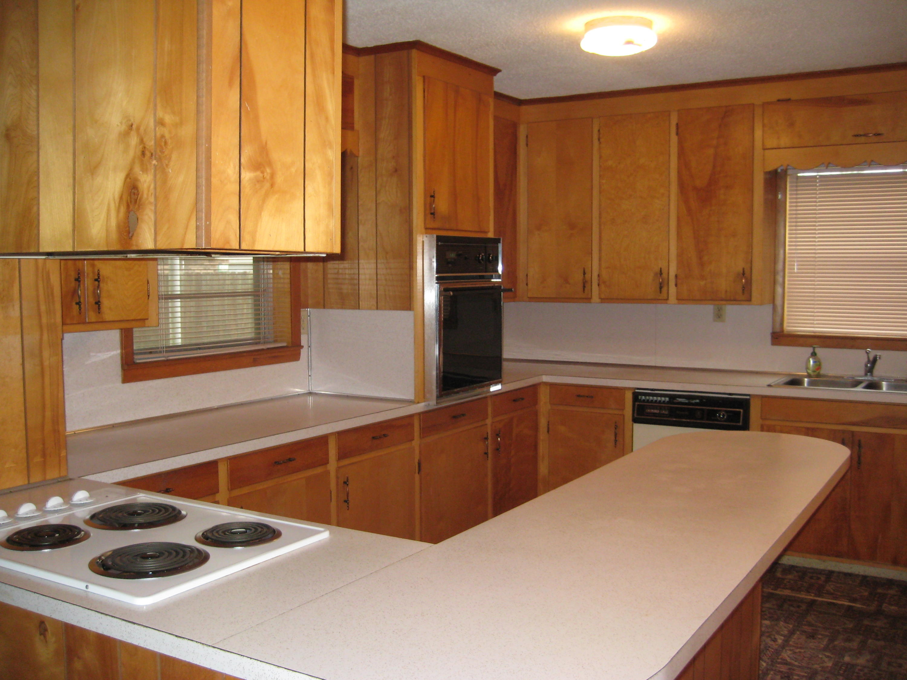 ROANOKE VILLAGE S/D - Residential