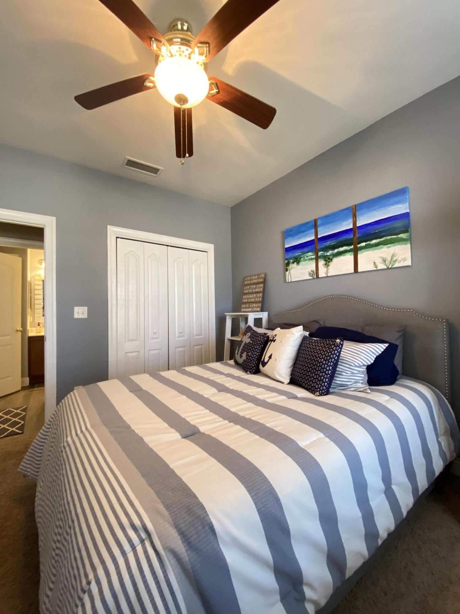 DIAMOND LAKES - Residential