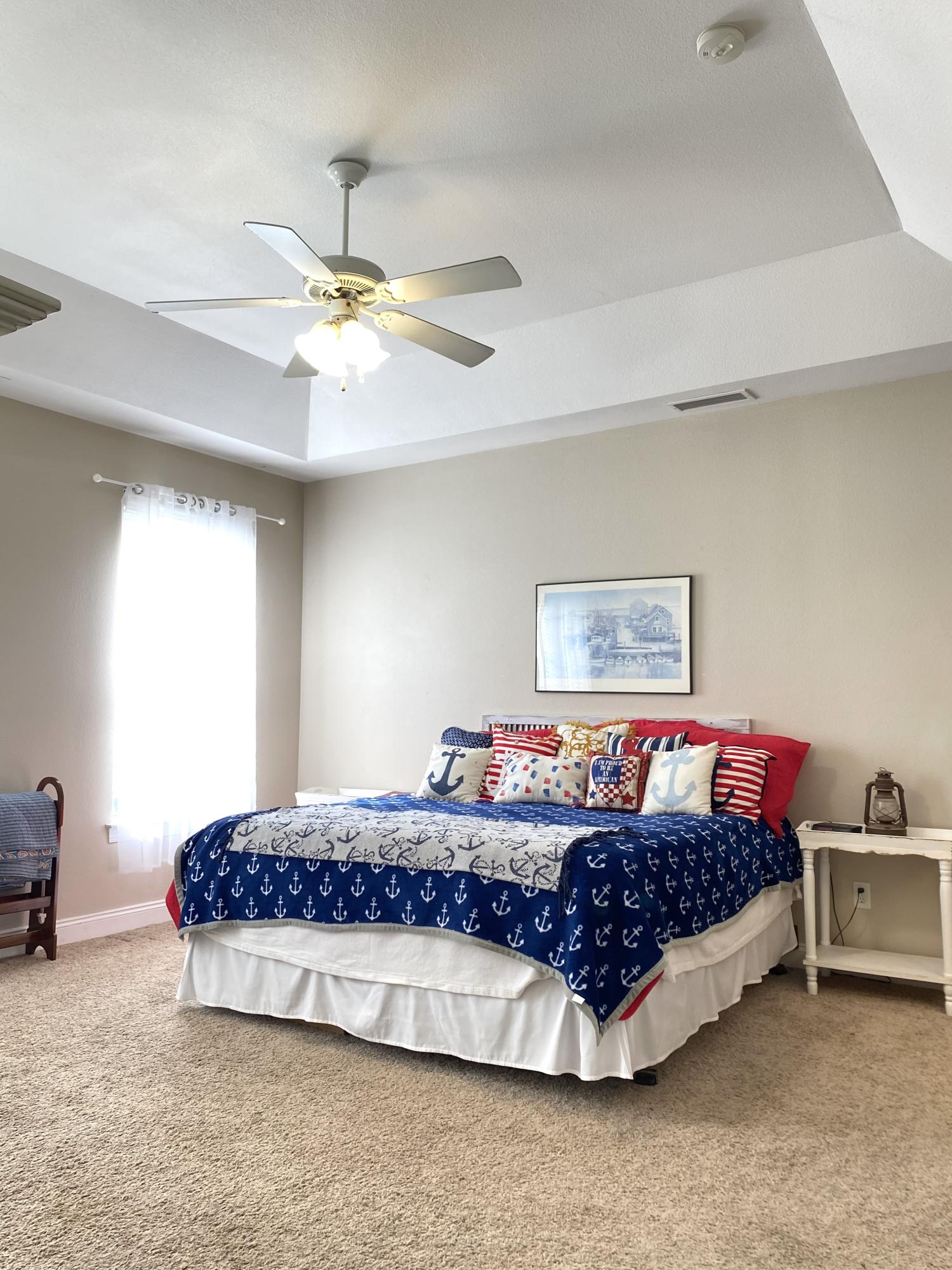 DIAMOND LAKES - Residential