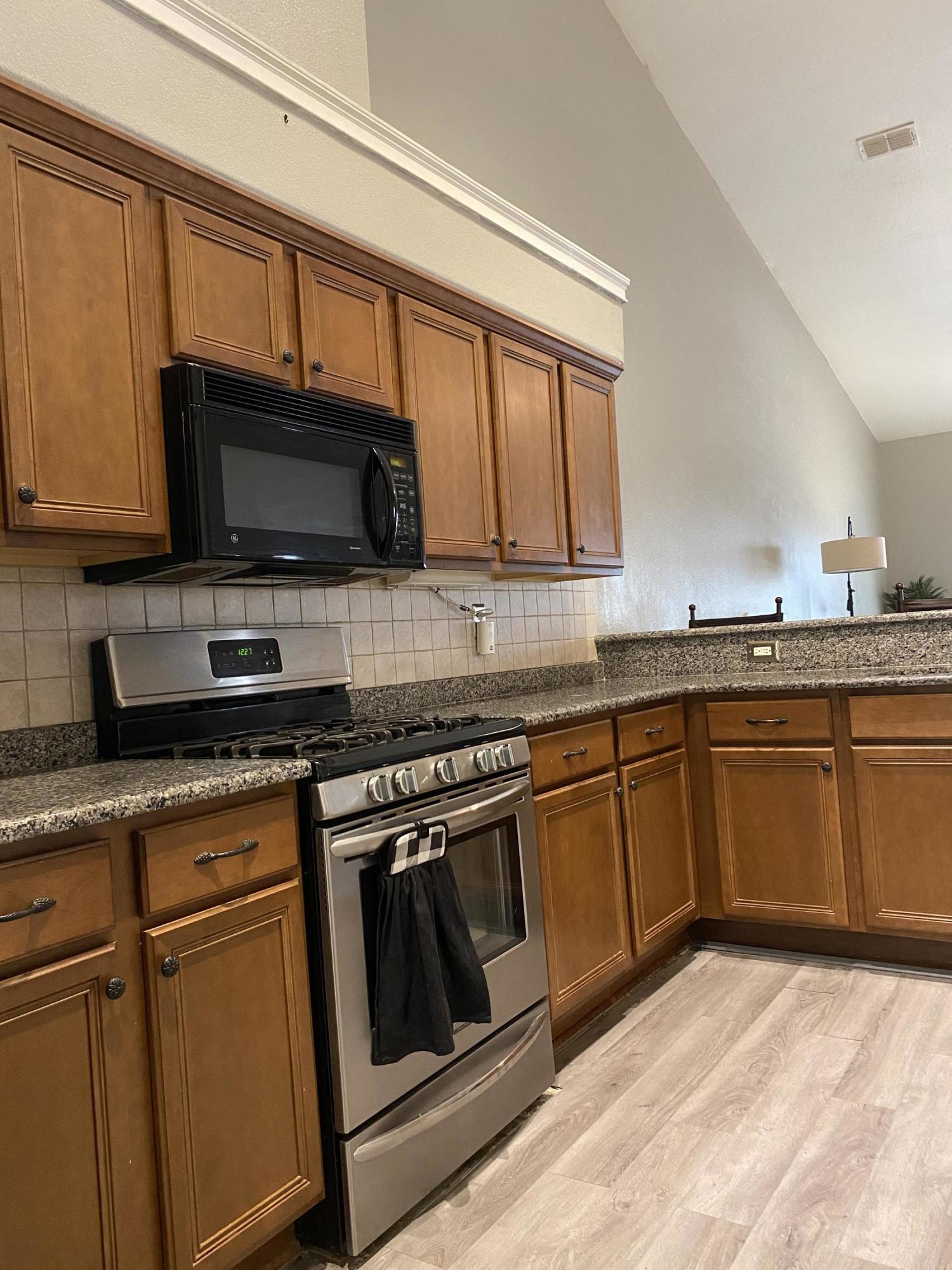 DIAMOND LAKES - Residential