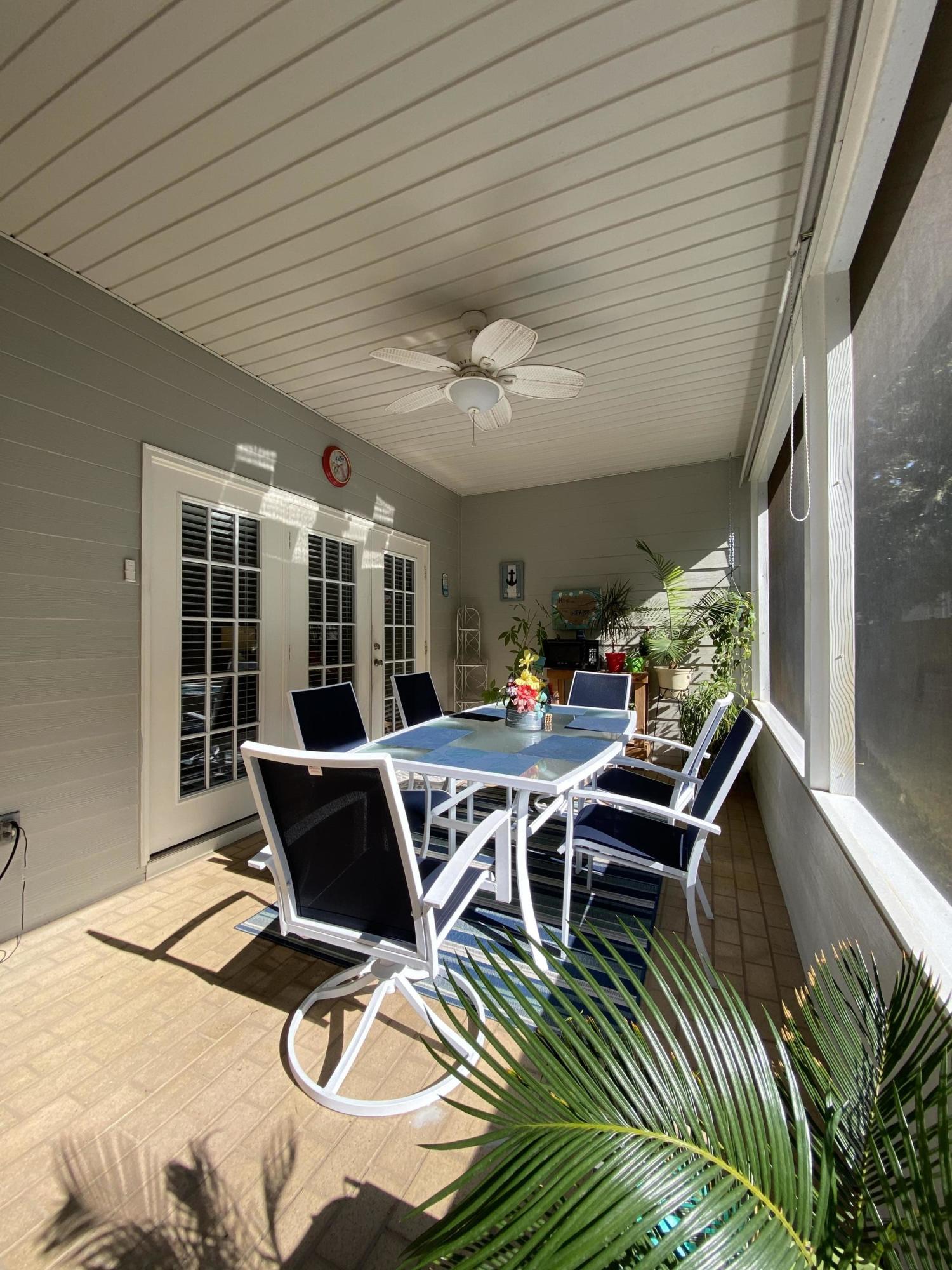 DIAMOND LAKES - Residential