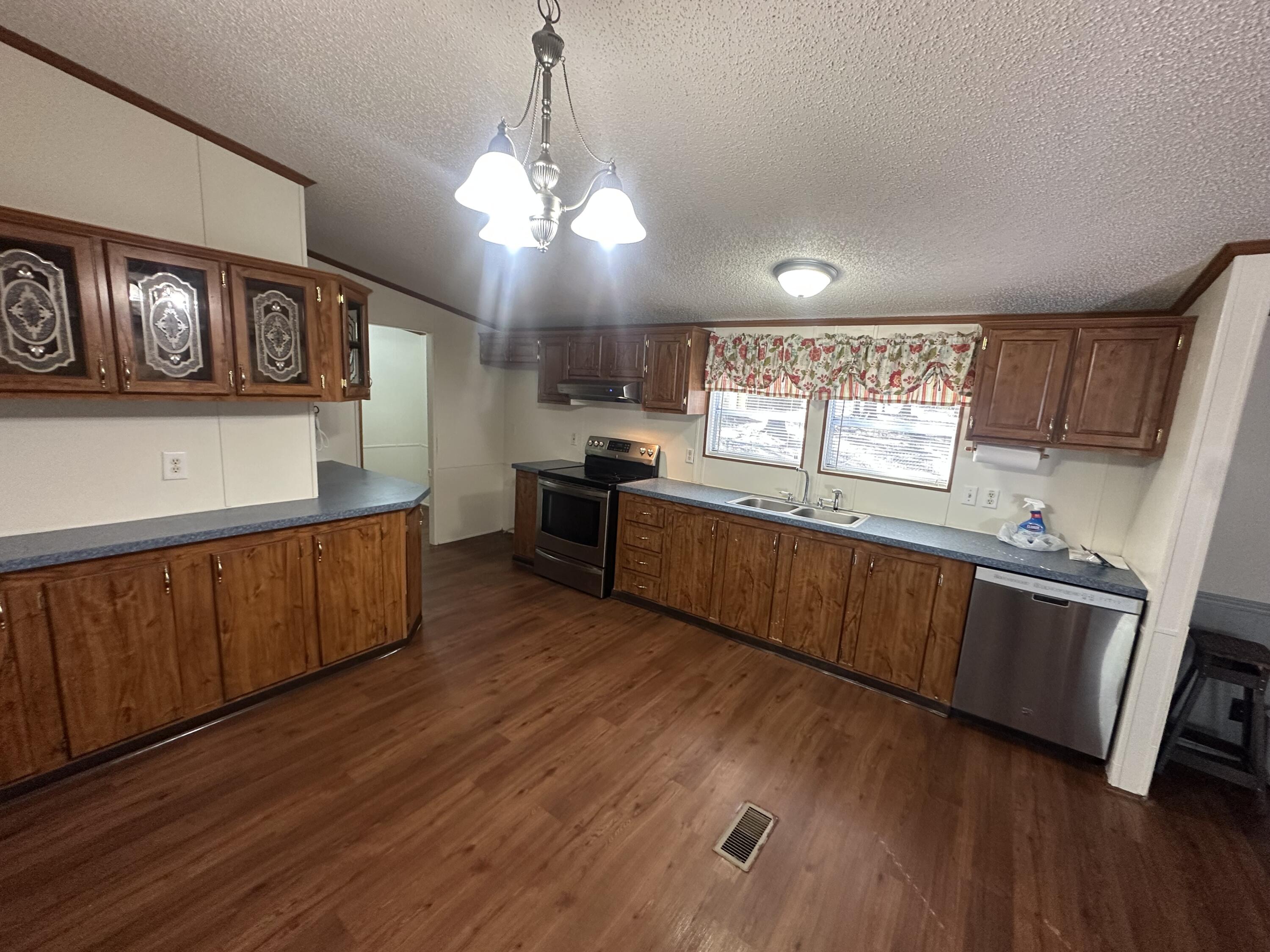 NO RECORDED SUBDIVISION - Residential