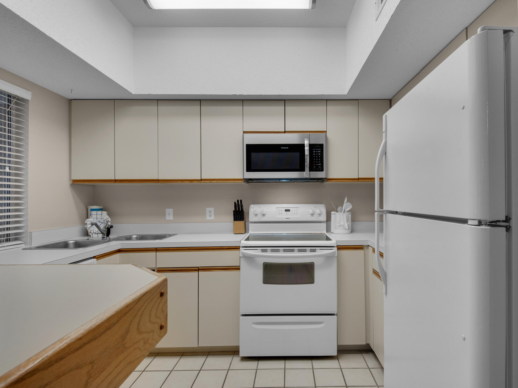 HIDDEN DUNES BEACH COTTAGES 2 - Residential