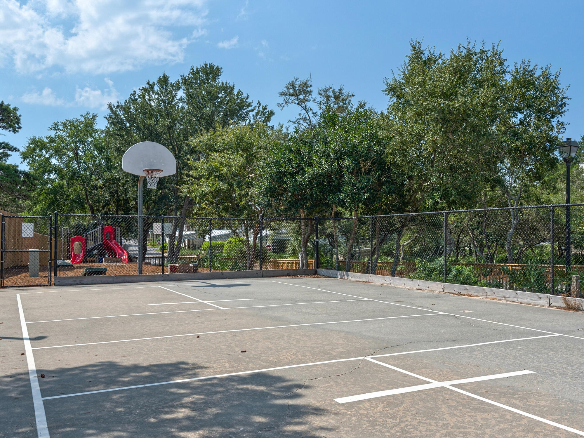 HIDDEN DUNES BEACH COTTAGES 2 - Residential