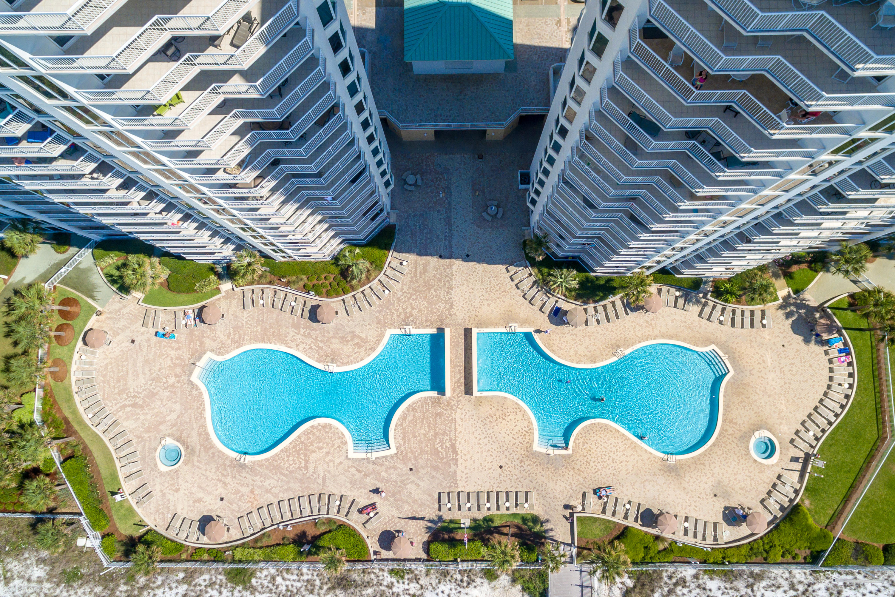 SILVER BEACH TOWERS WEST - Residential