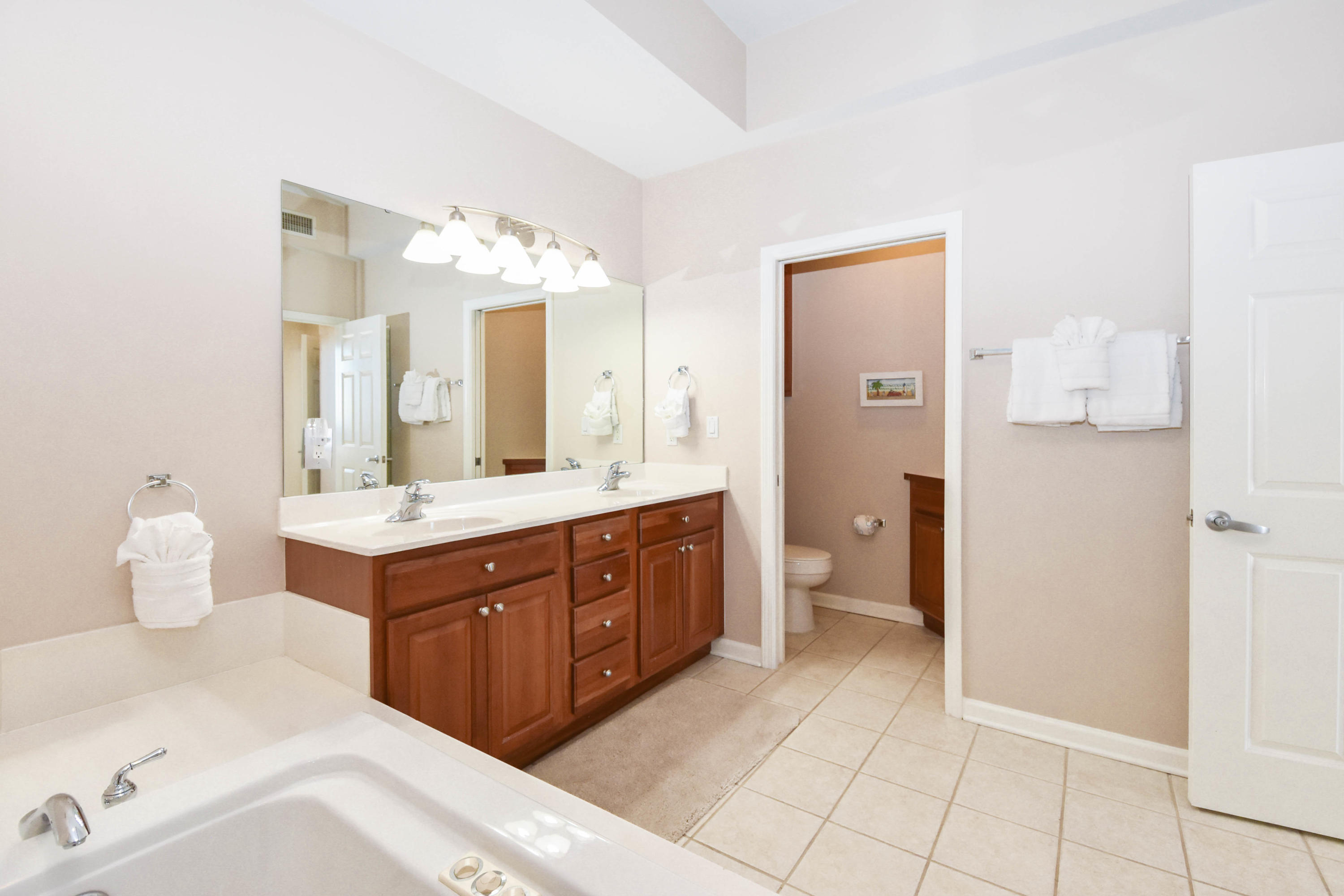 SILVER BEACH TOWERS WEST - Residential