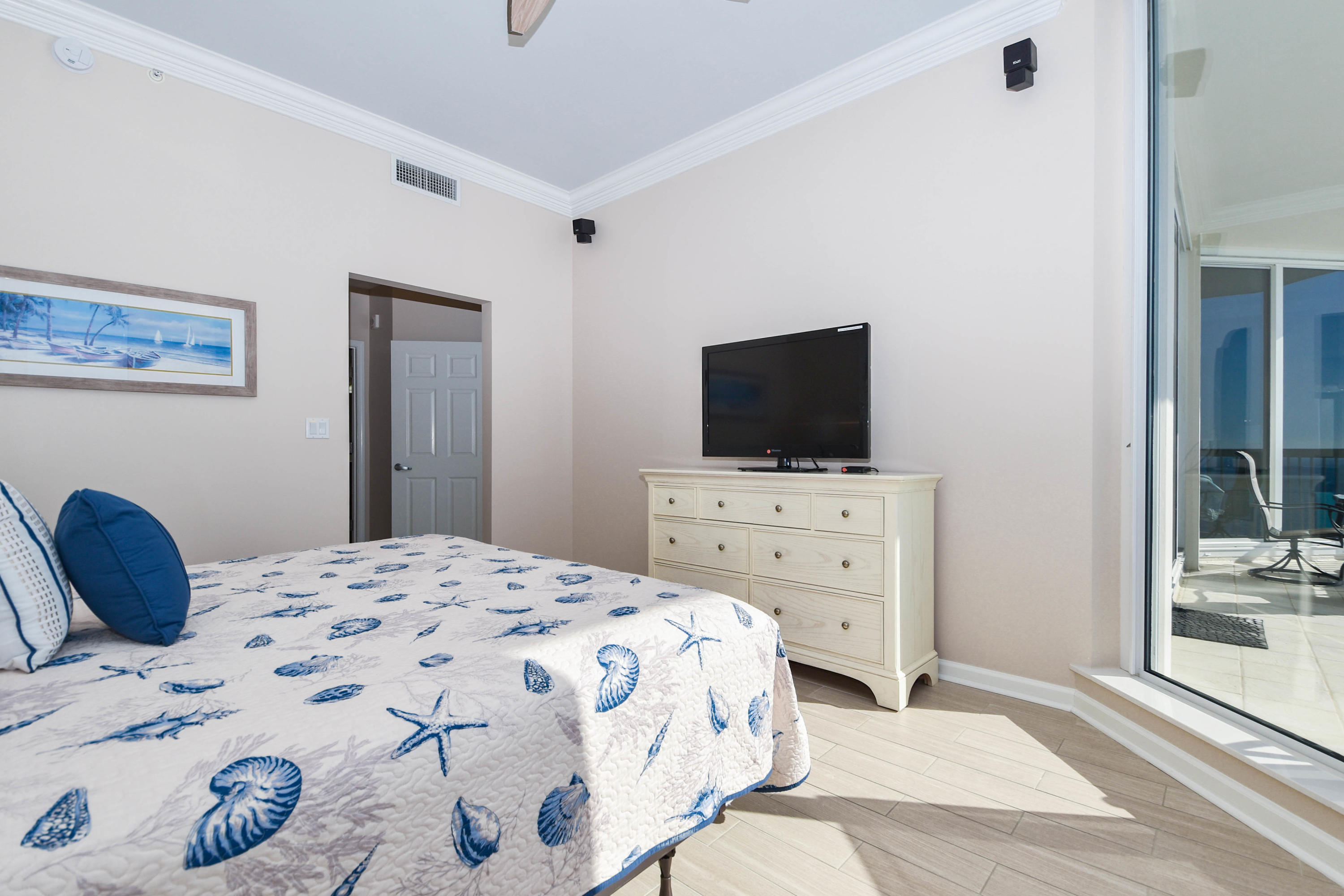 SILVER BEACH TOWERS WEST - Residential