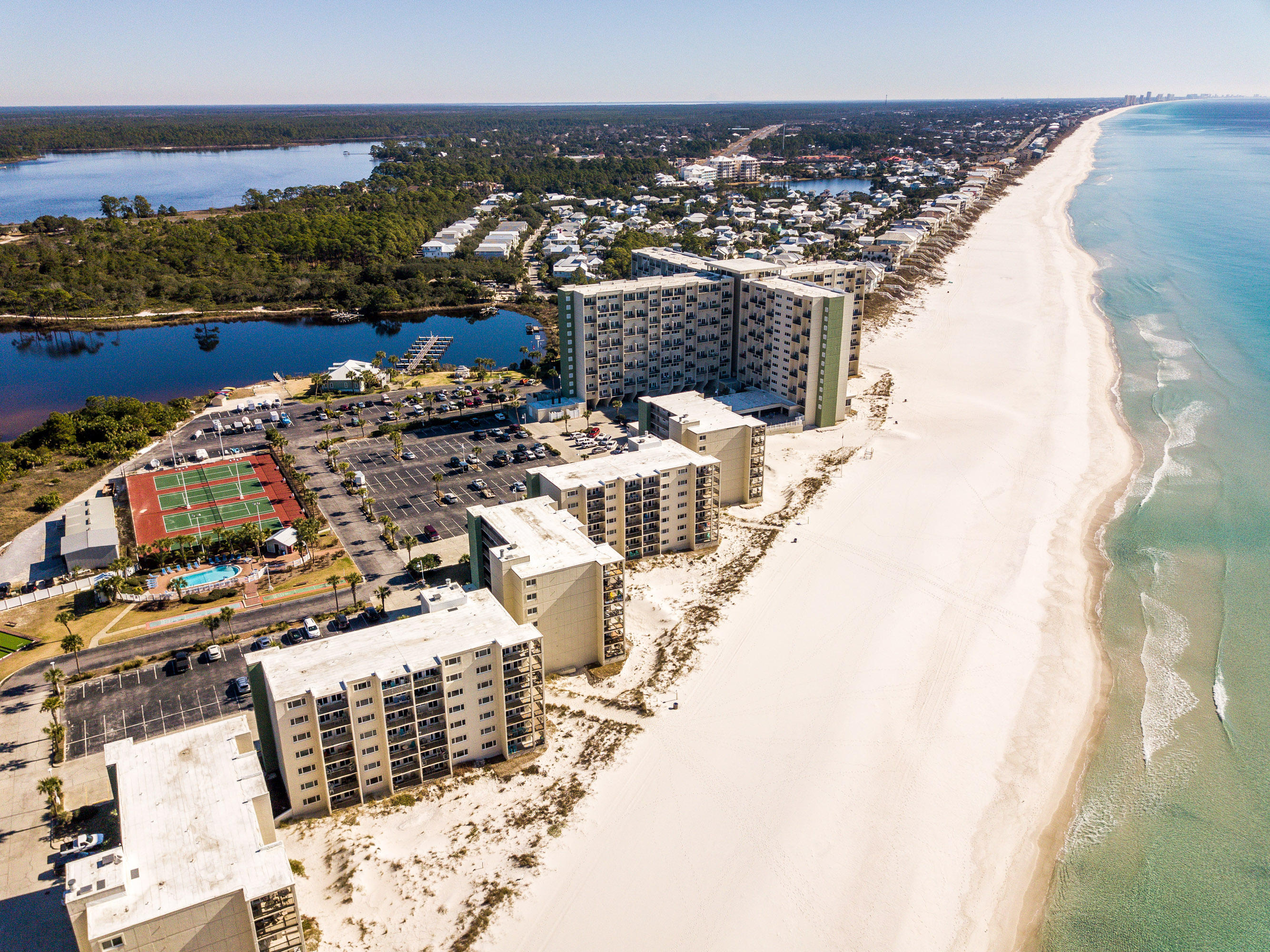 PINNACLE PORT - Residential