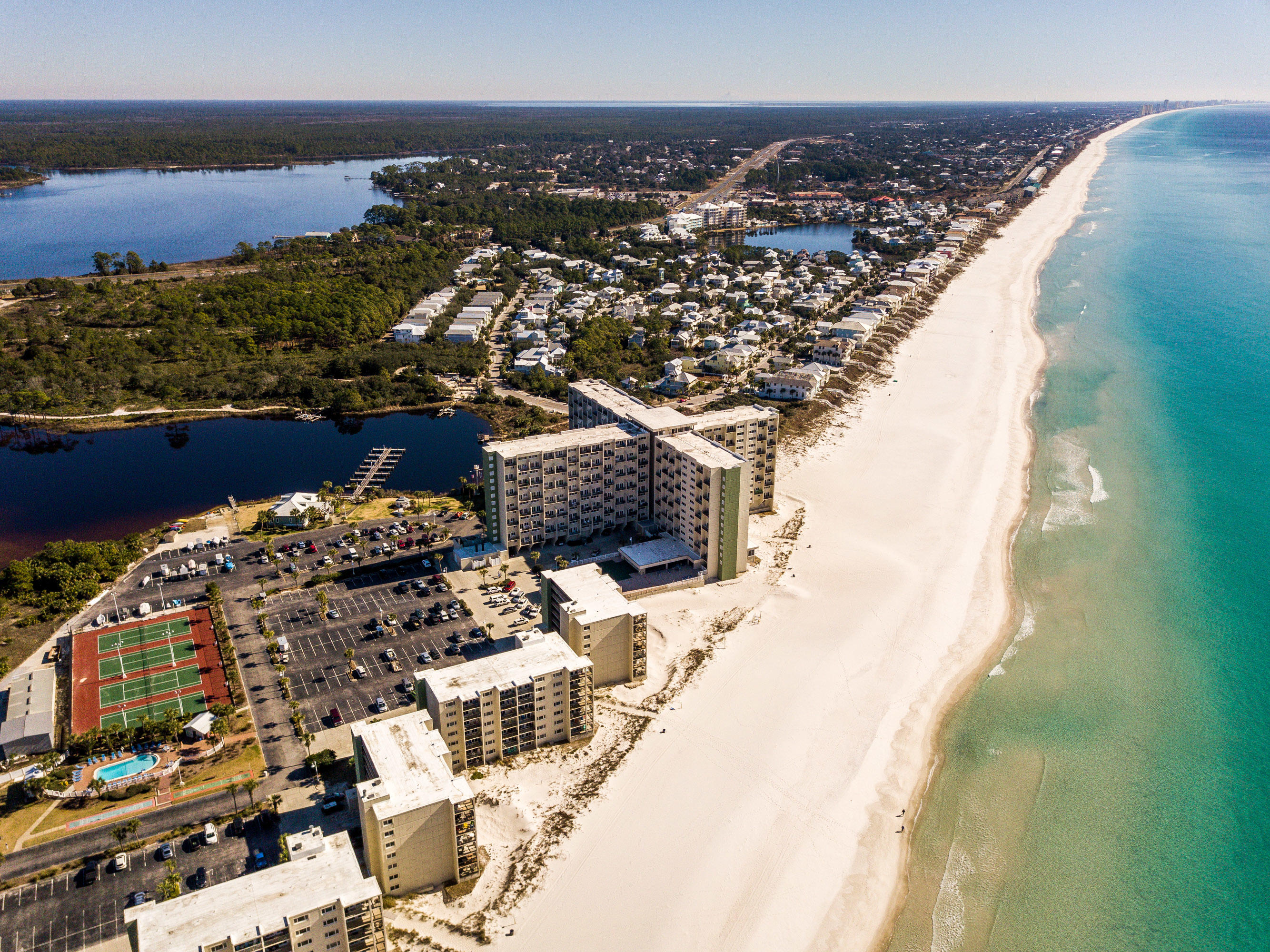 PINNACLE PORT - Residential