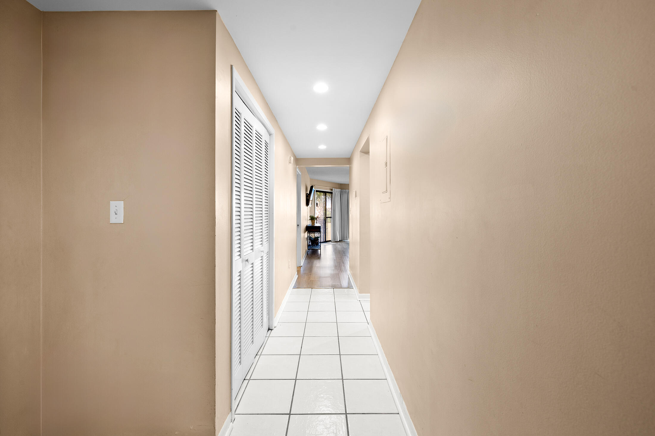 EDGEWATER GOLF VILLAS 3A CONDO - Residential