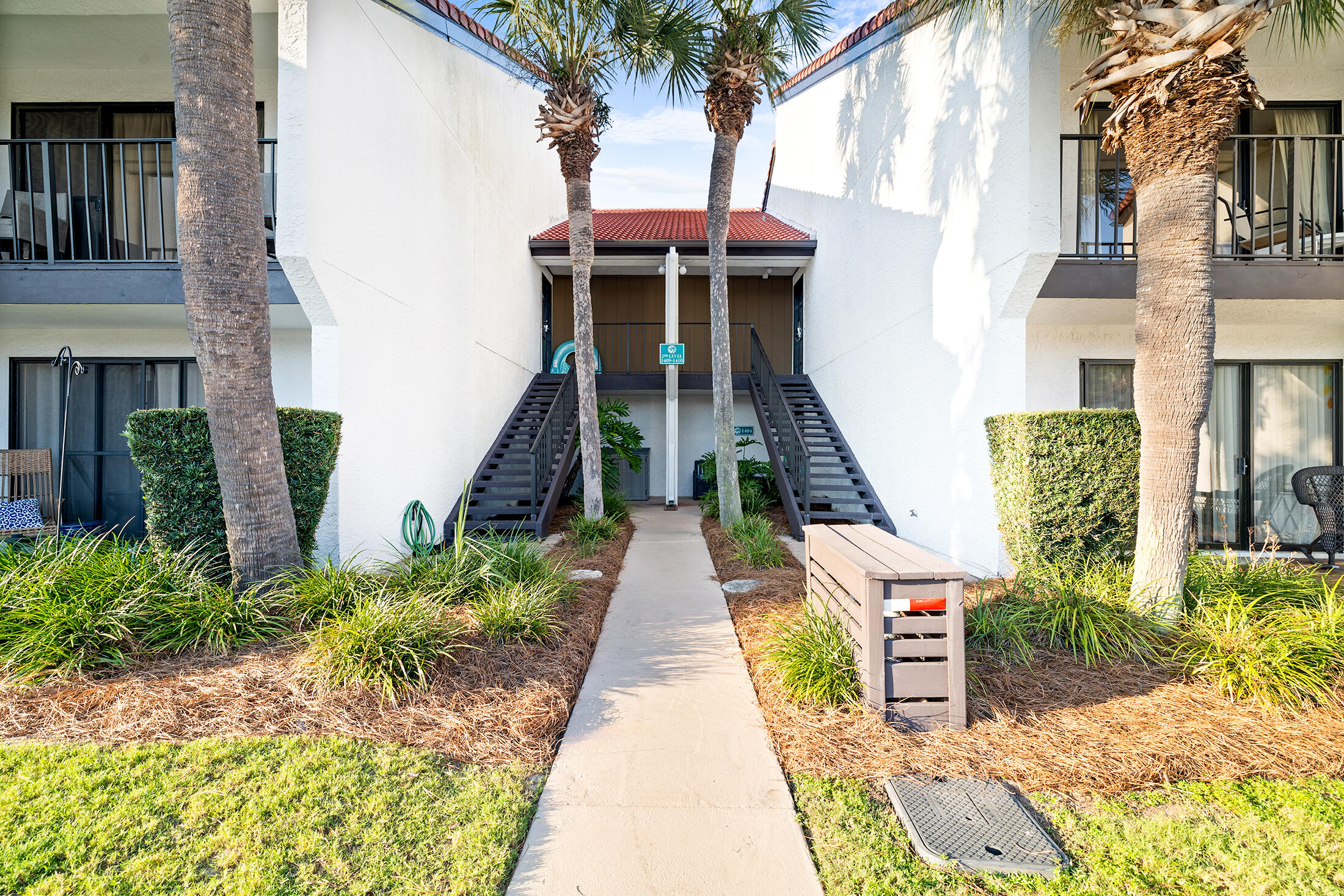 EDGEWATER GOLF VILLAS 3A CONDO - Residential