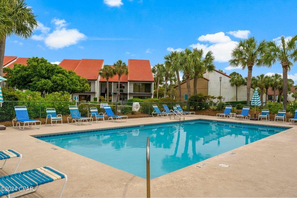 EDGEWATER GOLF VILLAS 3A CONDO - Residential