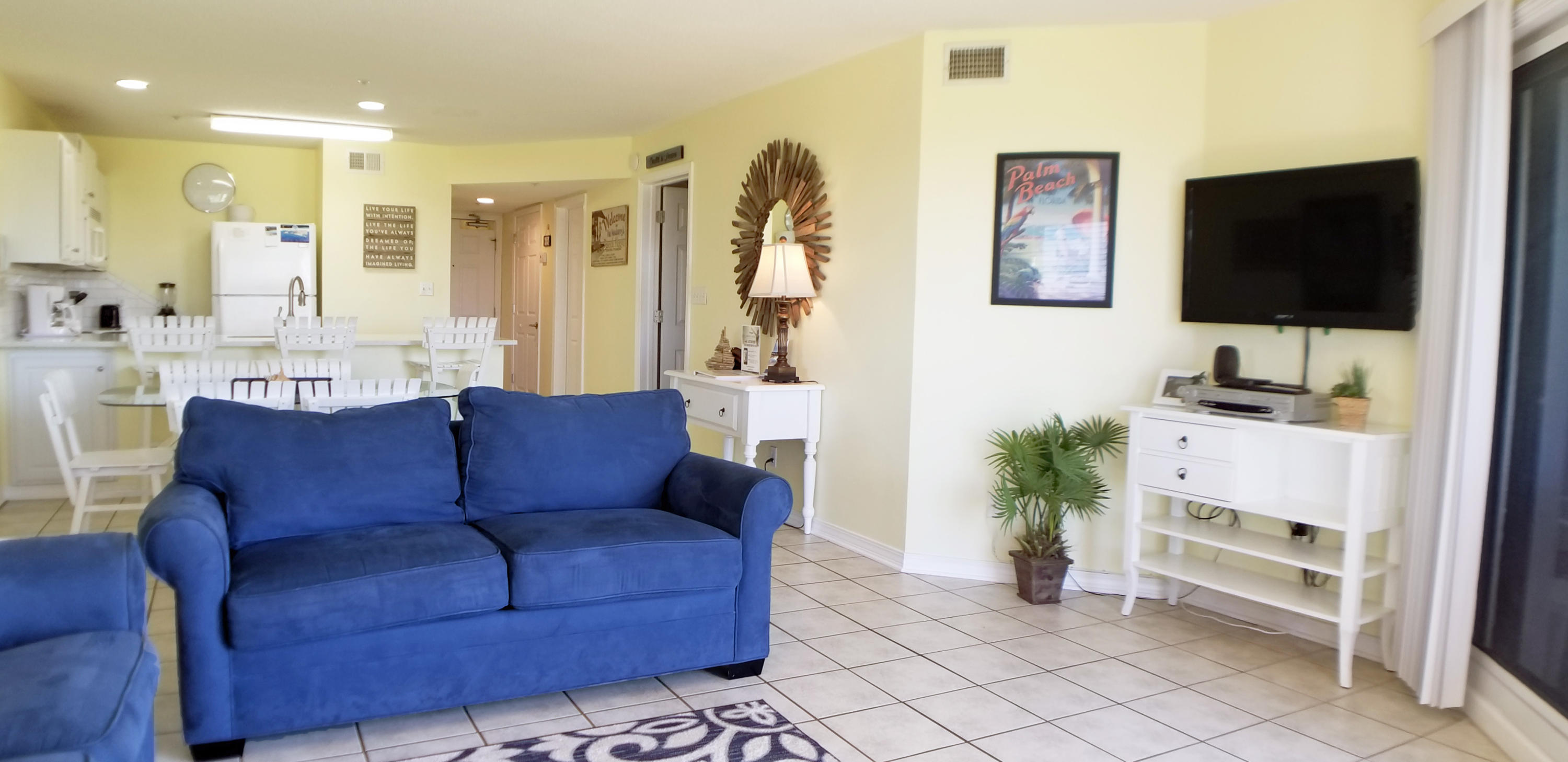 MARAVILLA CONDO 1 - Residential