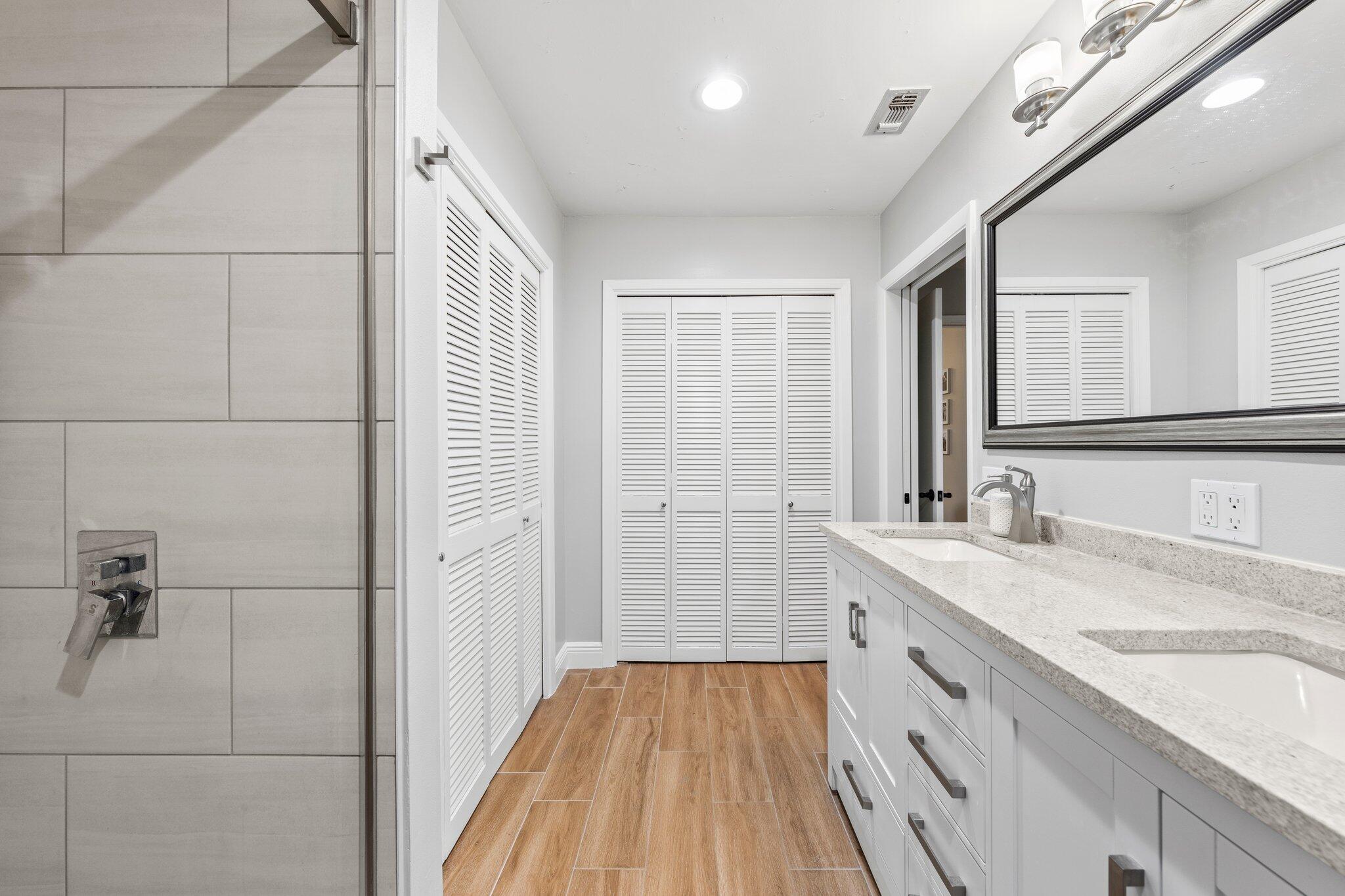 ROCKY BAYOU ESTATES 01 - Residential Lease