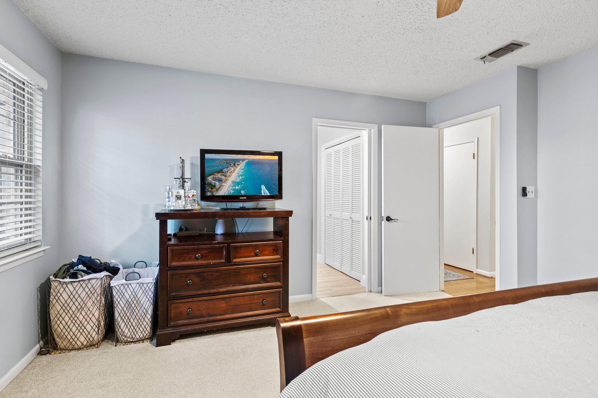 ROCKY BAYOU ESTATES 01 - Residential Lease