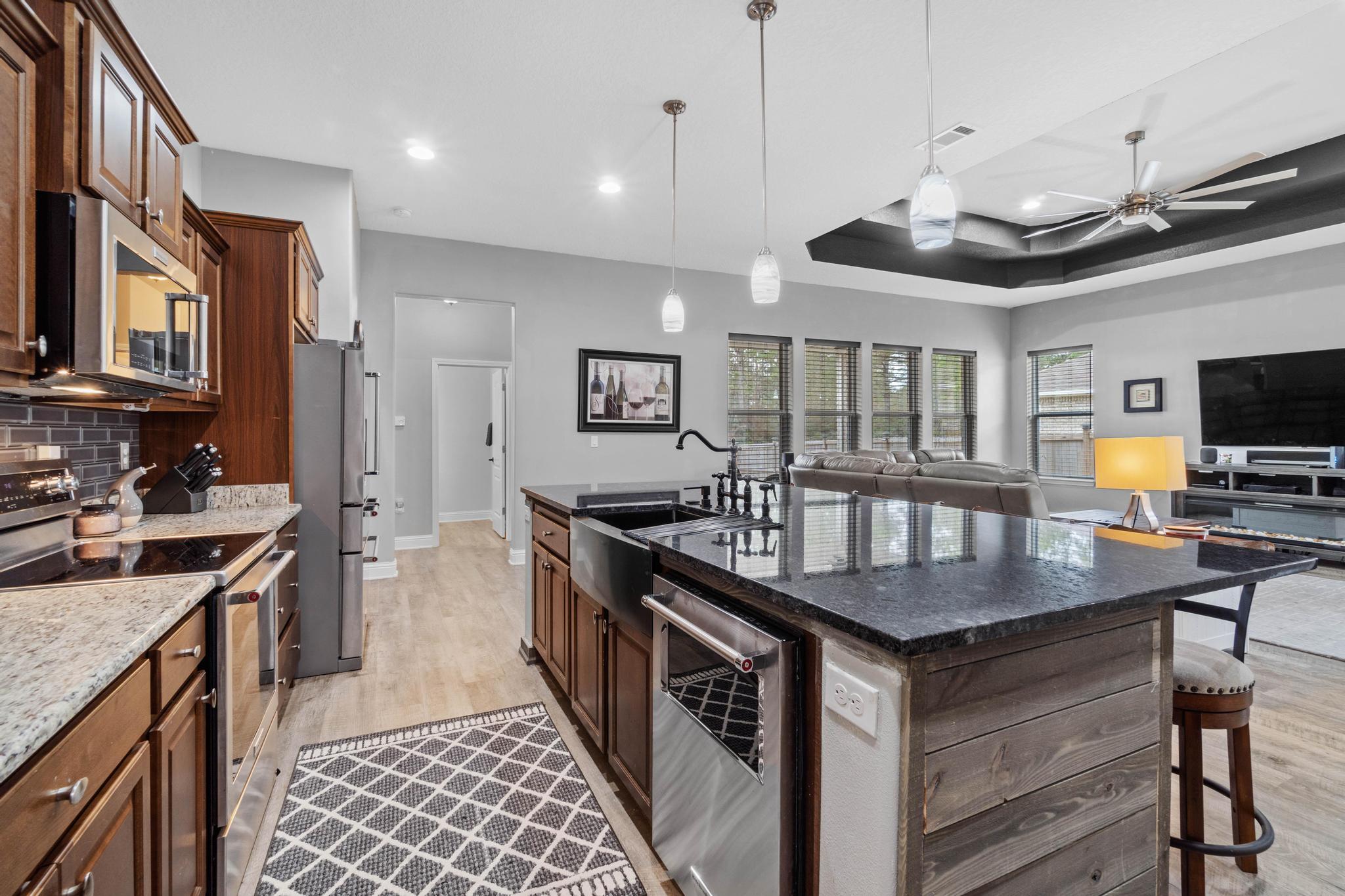 NO RECORDED SUBDIVISION - Residential