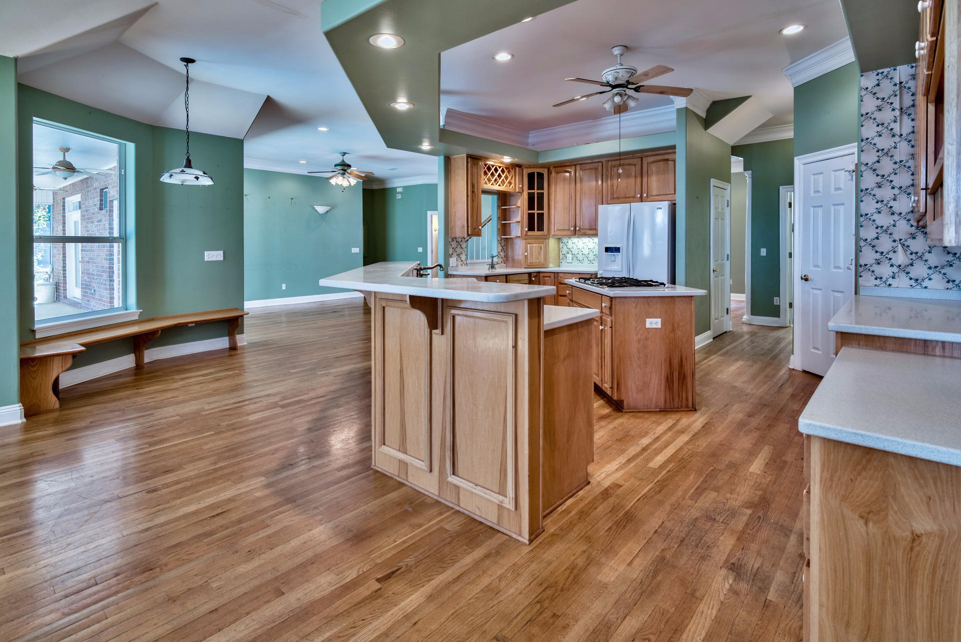 ROCKY BAYOU SHORES - Residential