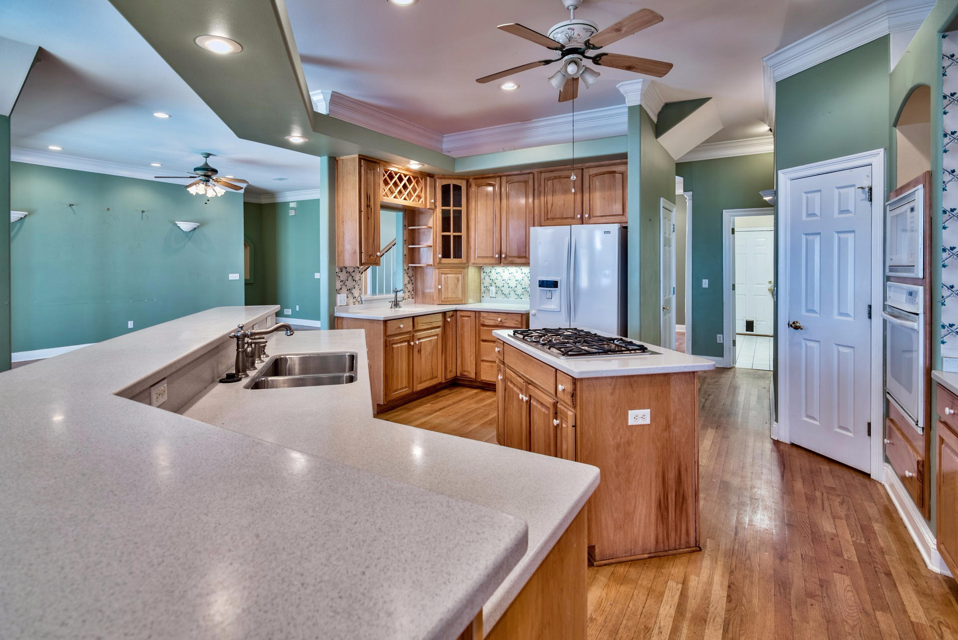 ROCKY BAYOU SHORES - Residential