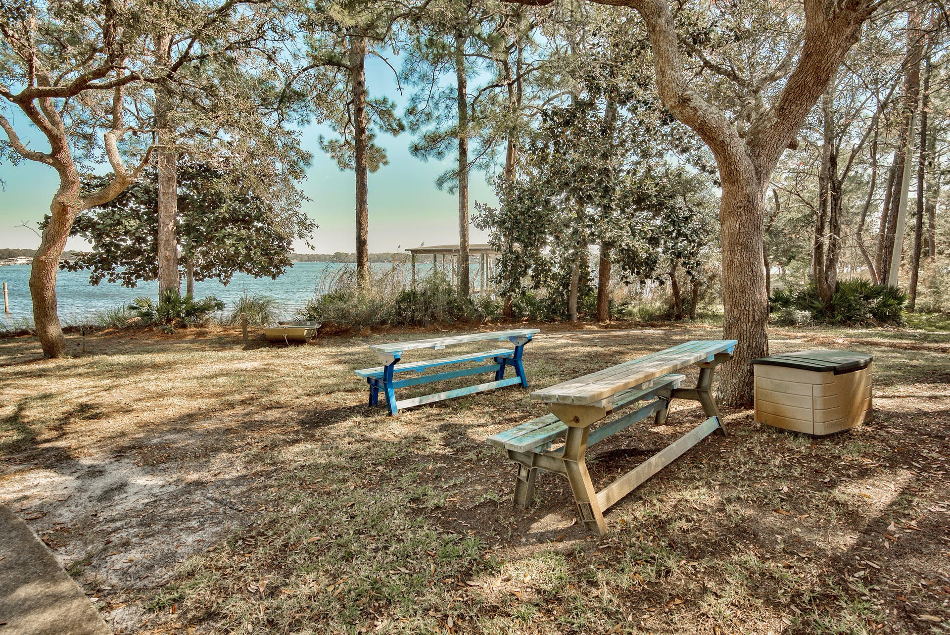 ROCKY BAYOU SHORES - Residential