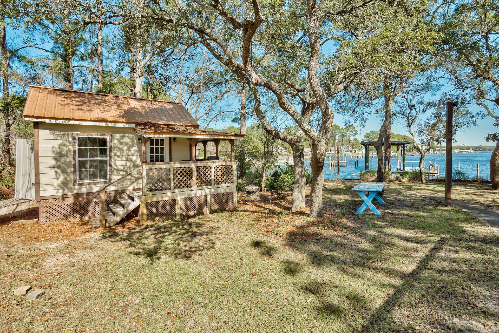 ROCKY BAYOU SHORES - Residential