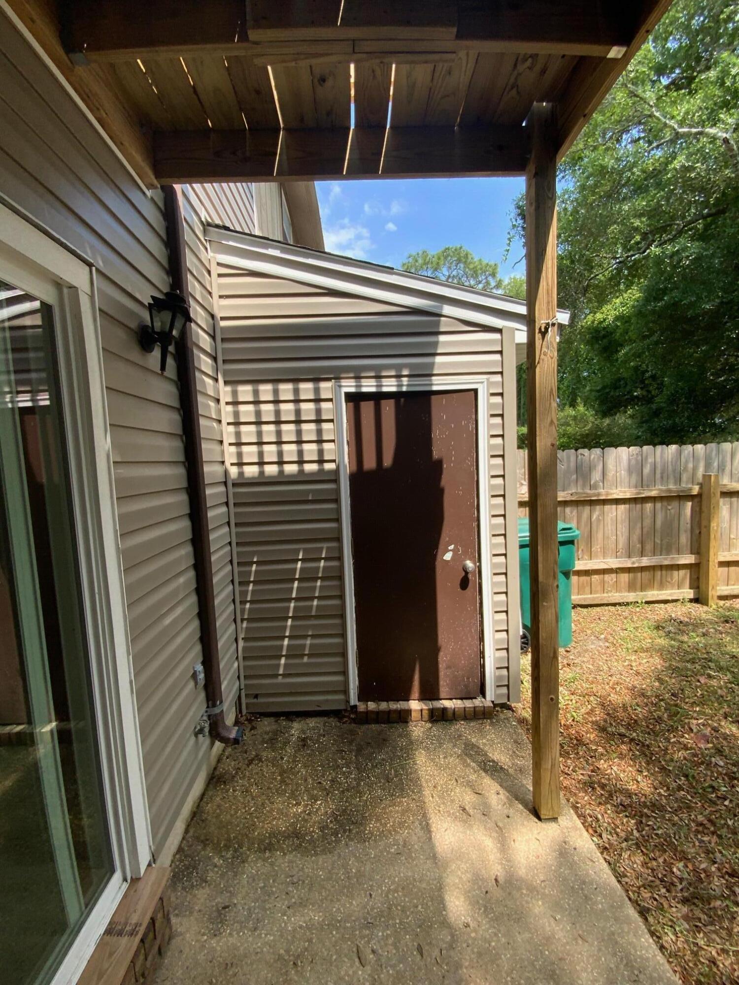 SHERRI ESTATES - Residential Lease