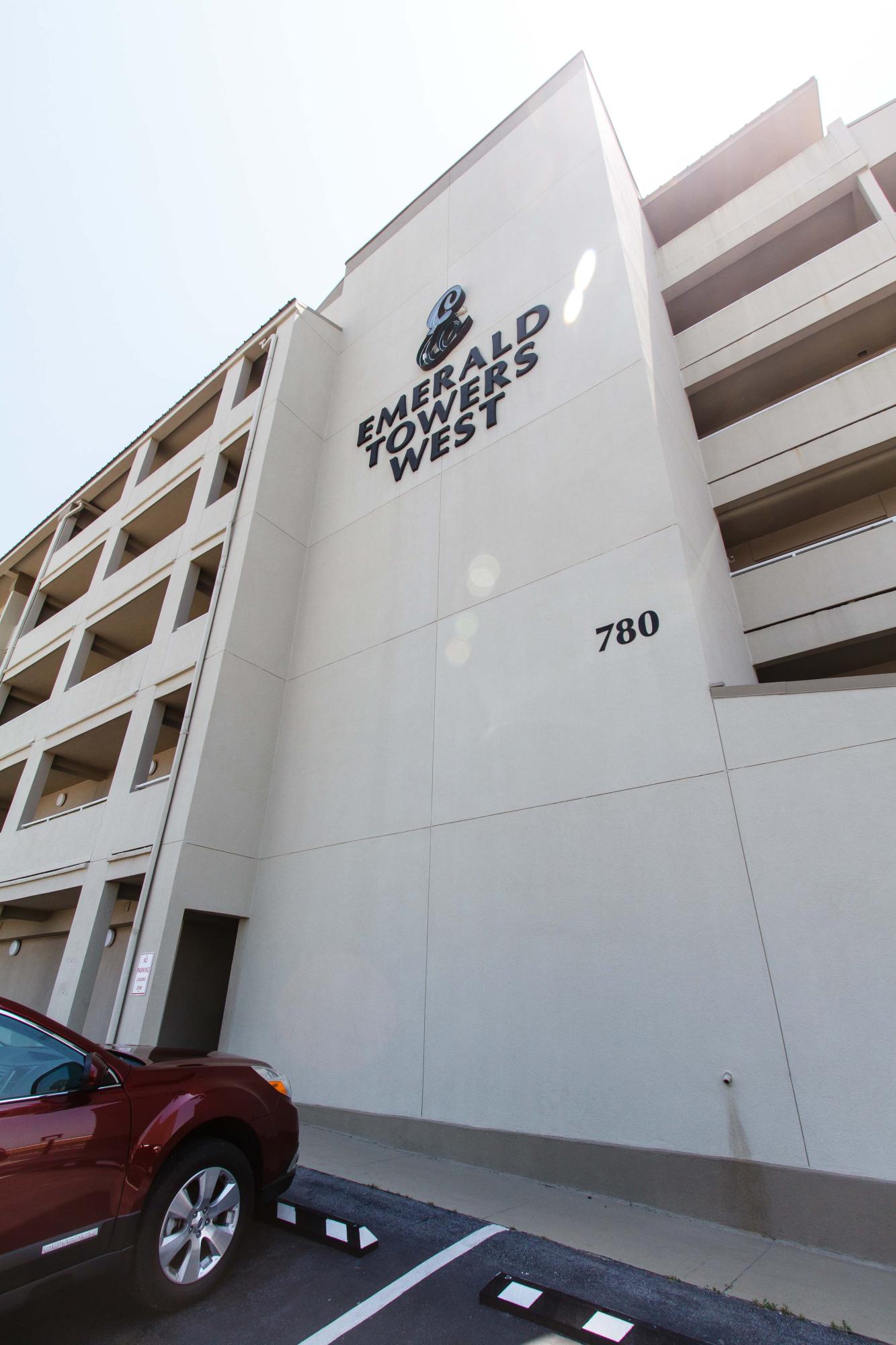 EMERALD TOWERS WEST CONDO - Residential