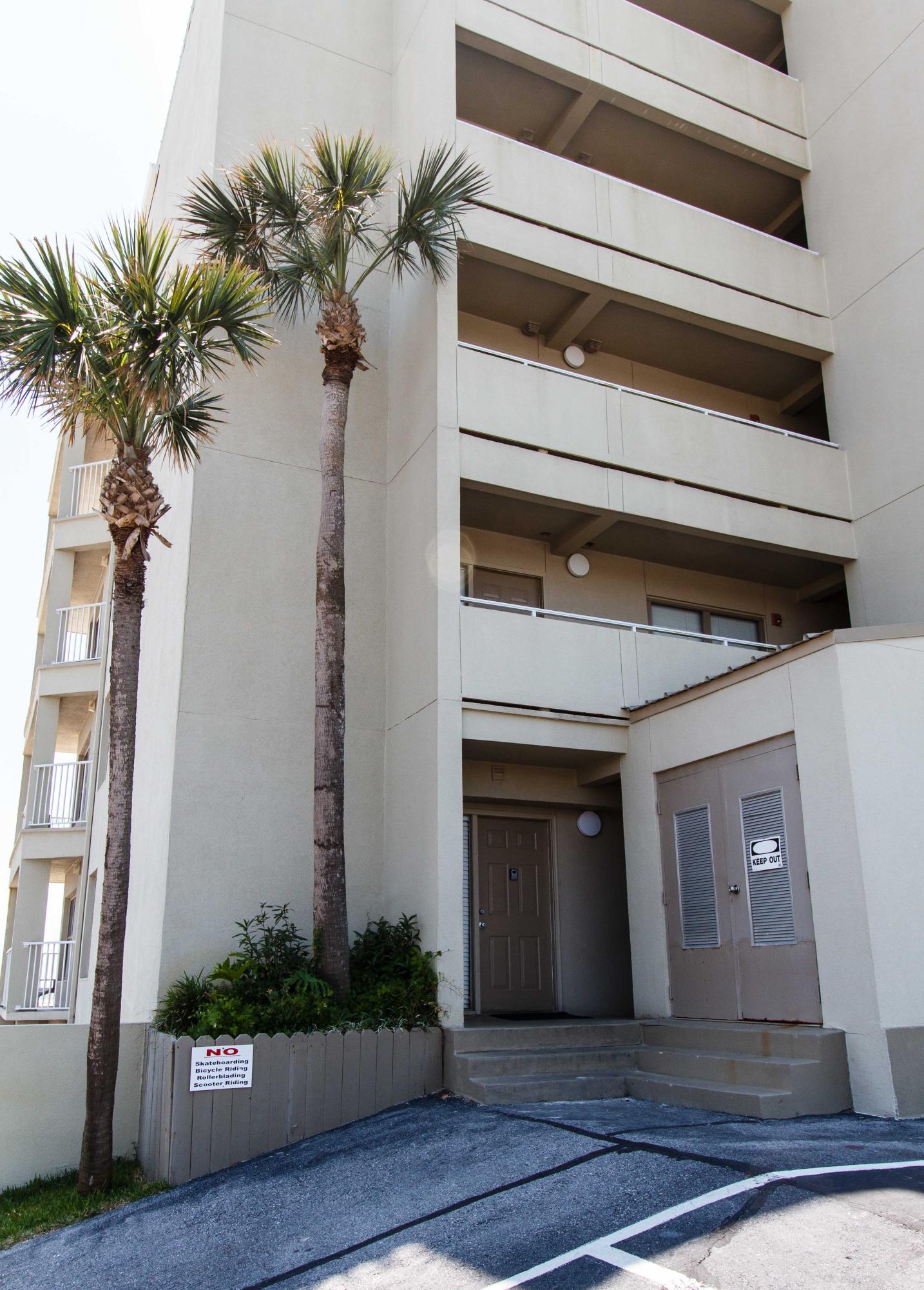 EMERALD TOWERS WEST CONDO - Residential