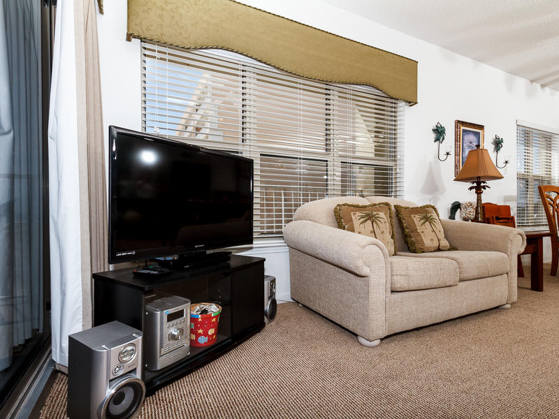 EMERALD TOWERS WEST CONDO - Residential