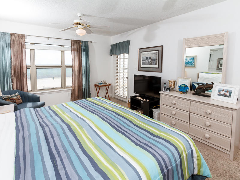 EMERALD TOWERS WEST CONDO - Residential