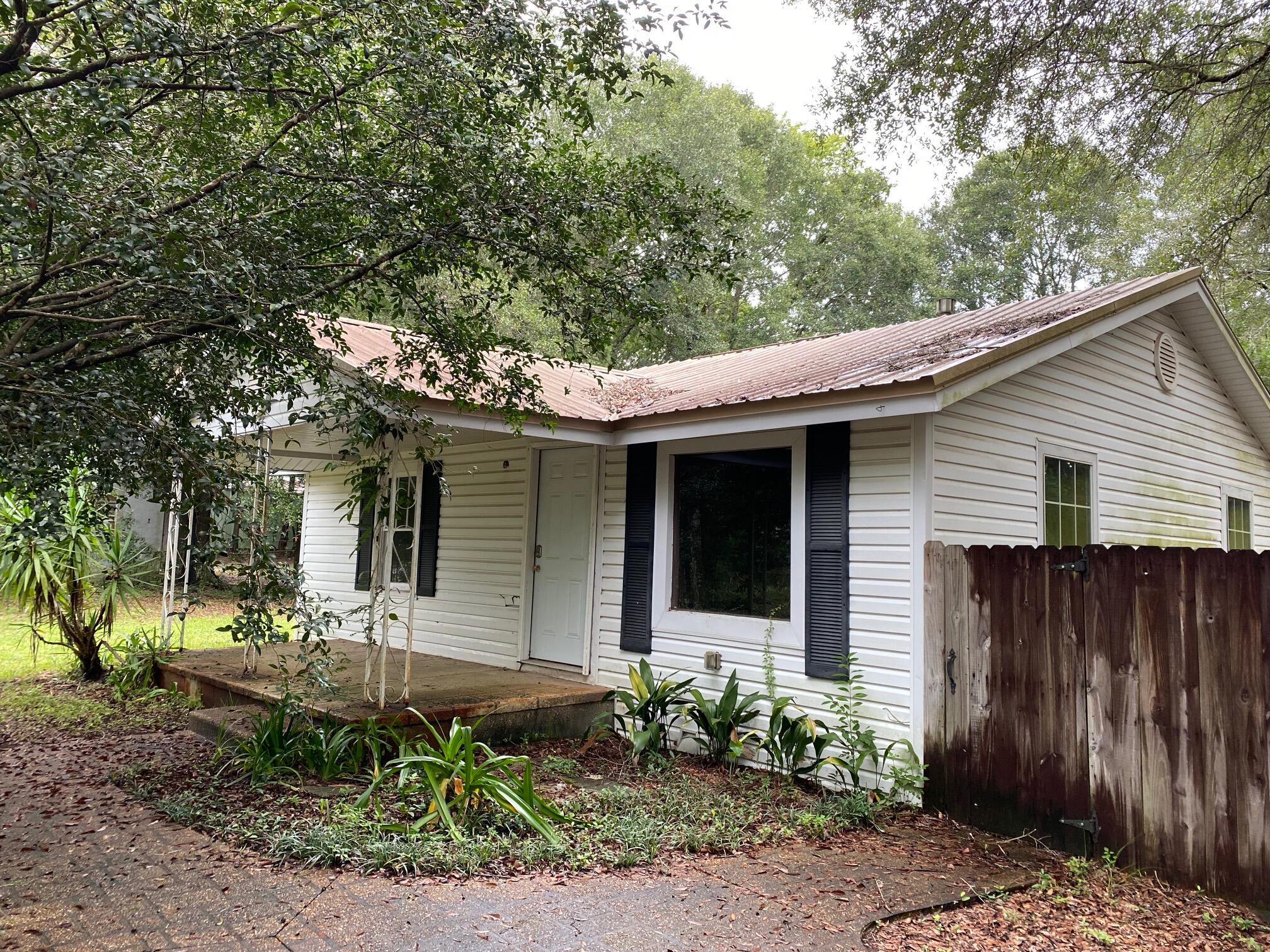 MORRIS ADDN TO CRESTVIEW - Residential