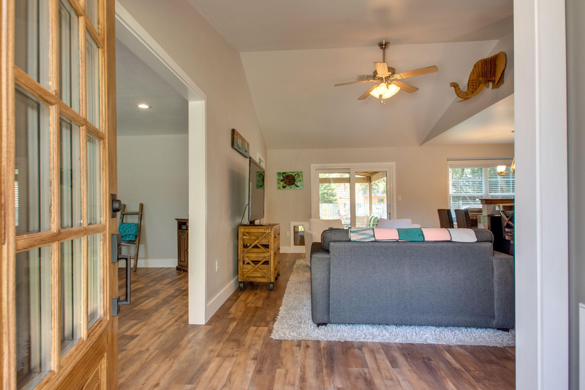 BAYVIEW MANOR - Residential