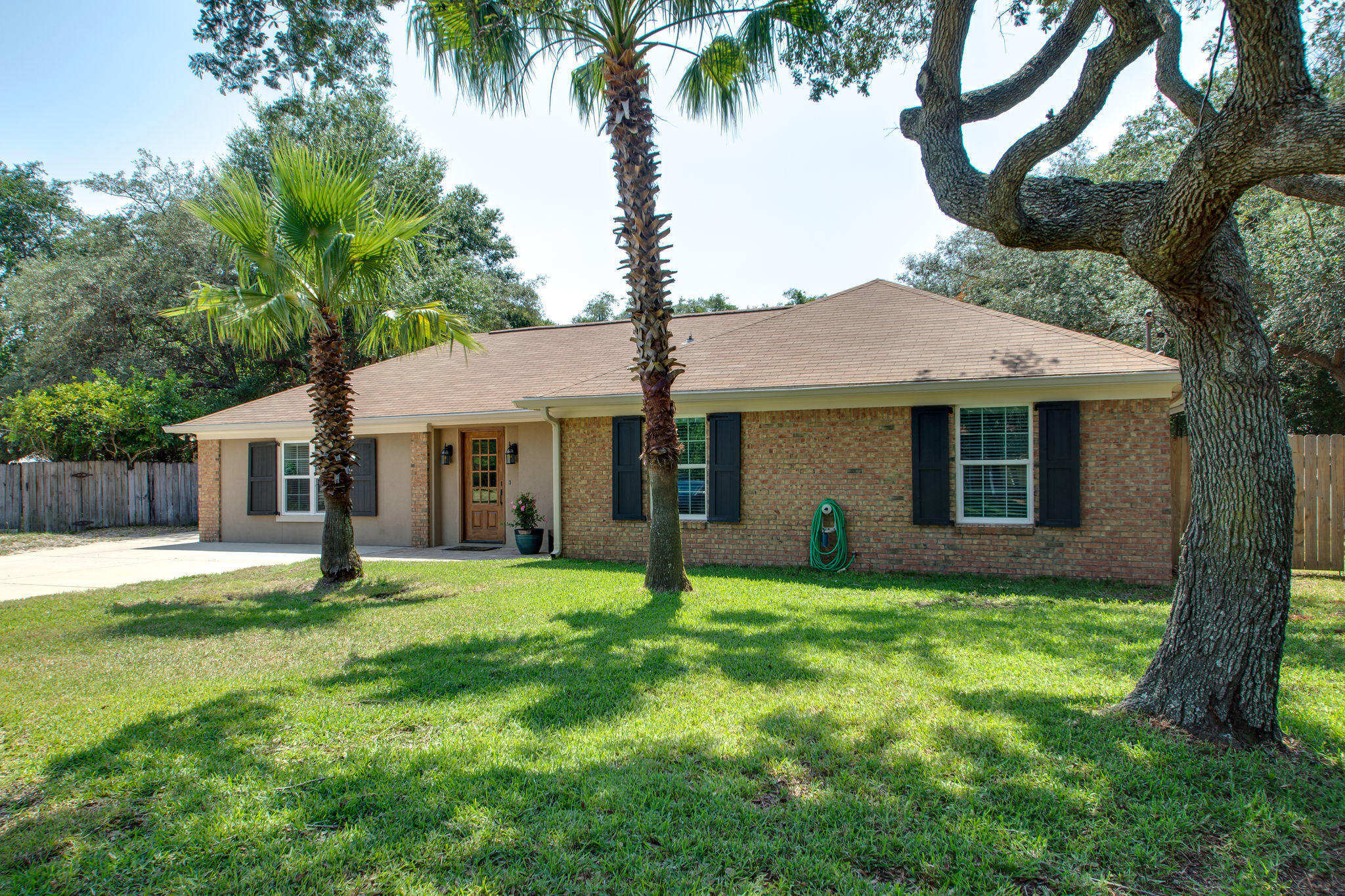 BAYVIEW MANOR - Residential