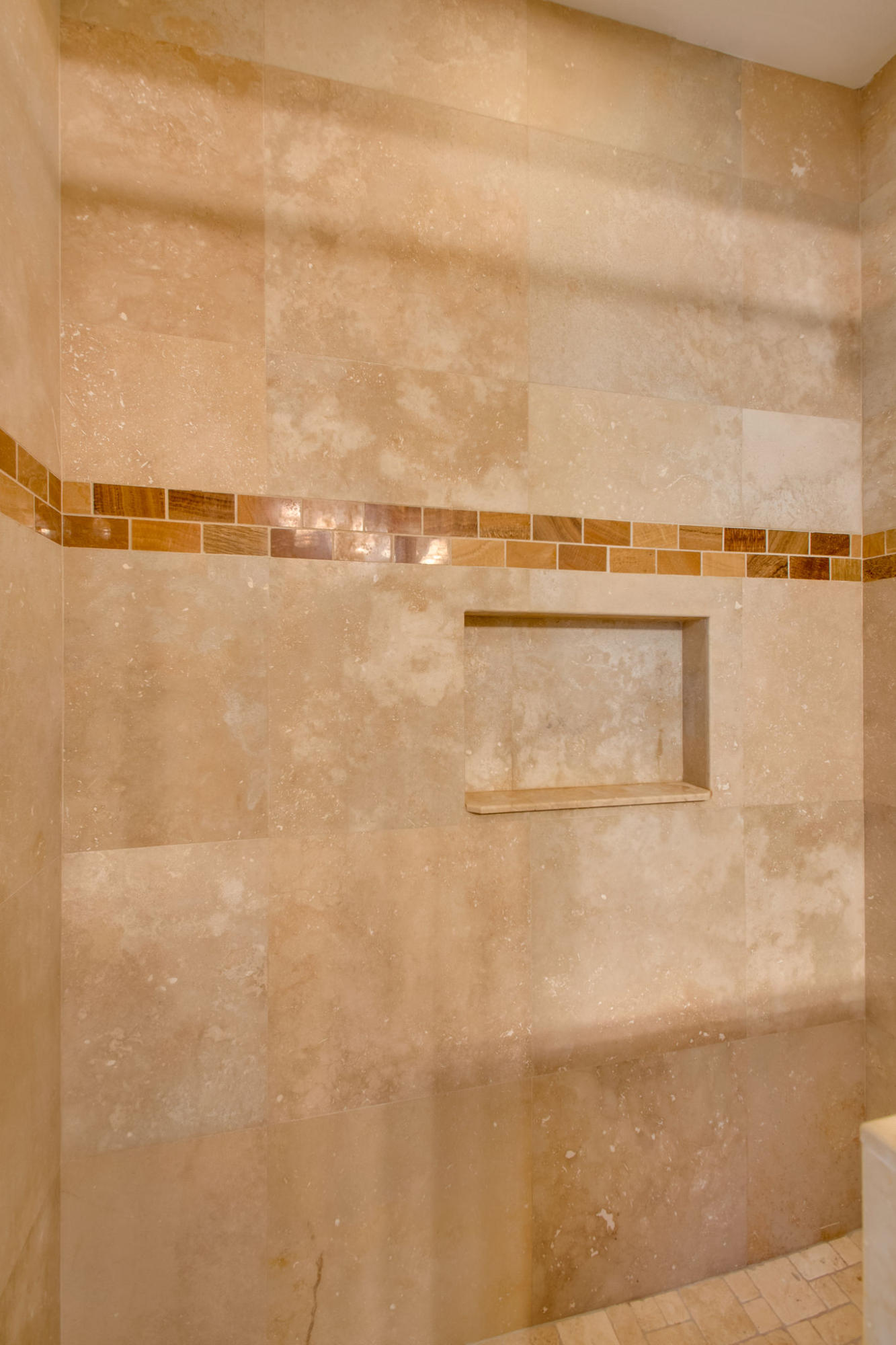 BAYVIEW MANOR - Residential