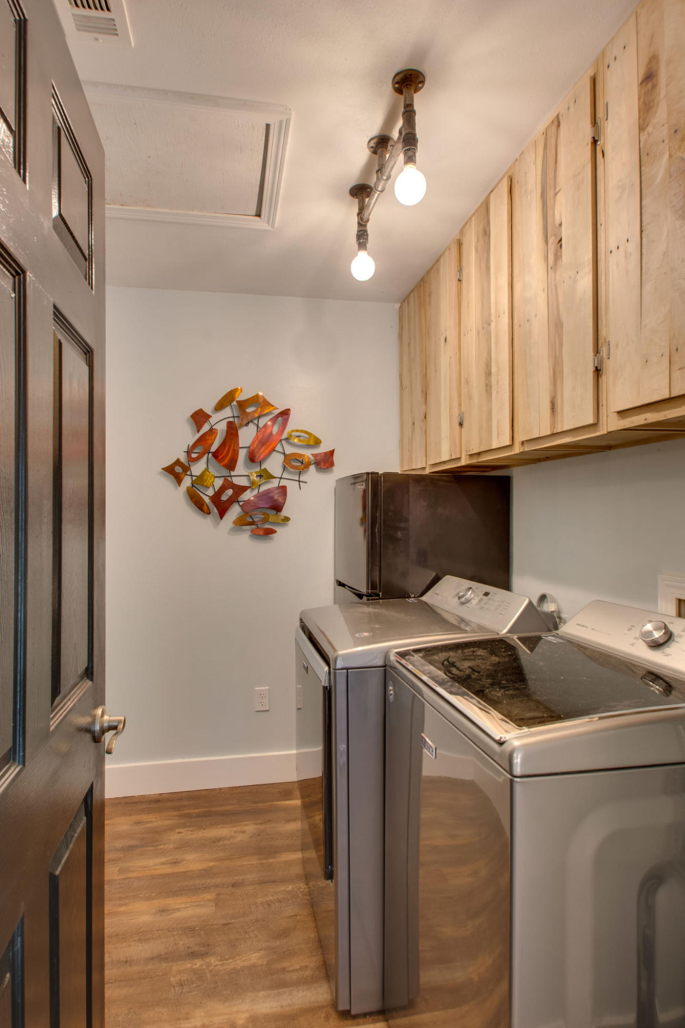 BAYVIEW MANOR - Residential