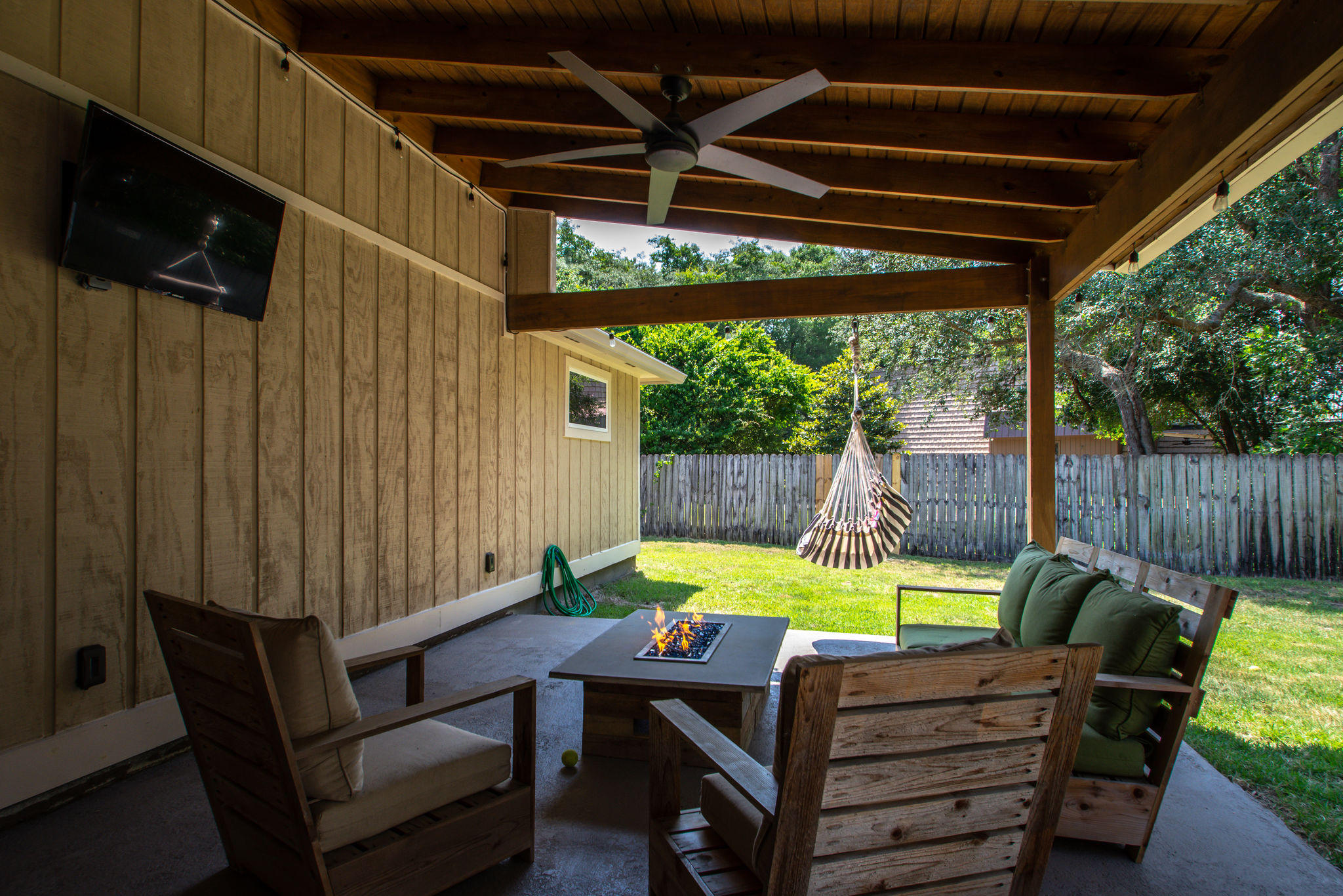 BAYVIEW MANOR - Residential