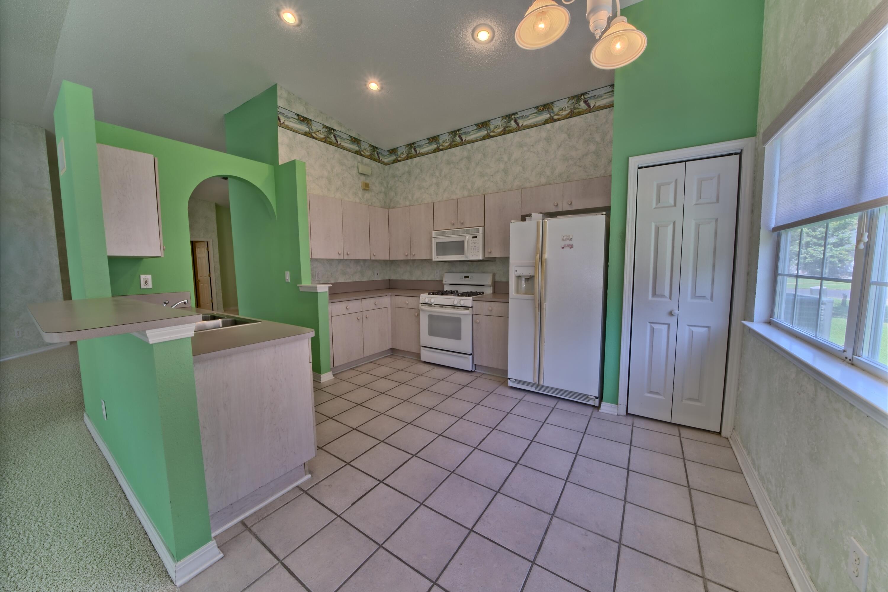 SUMMERWOOD - Residential