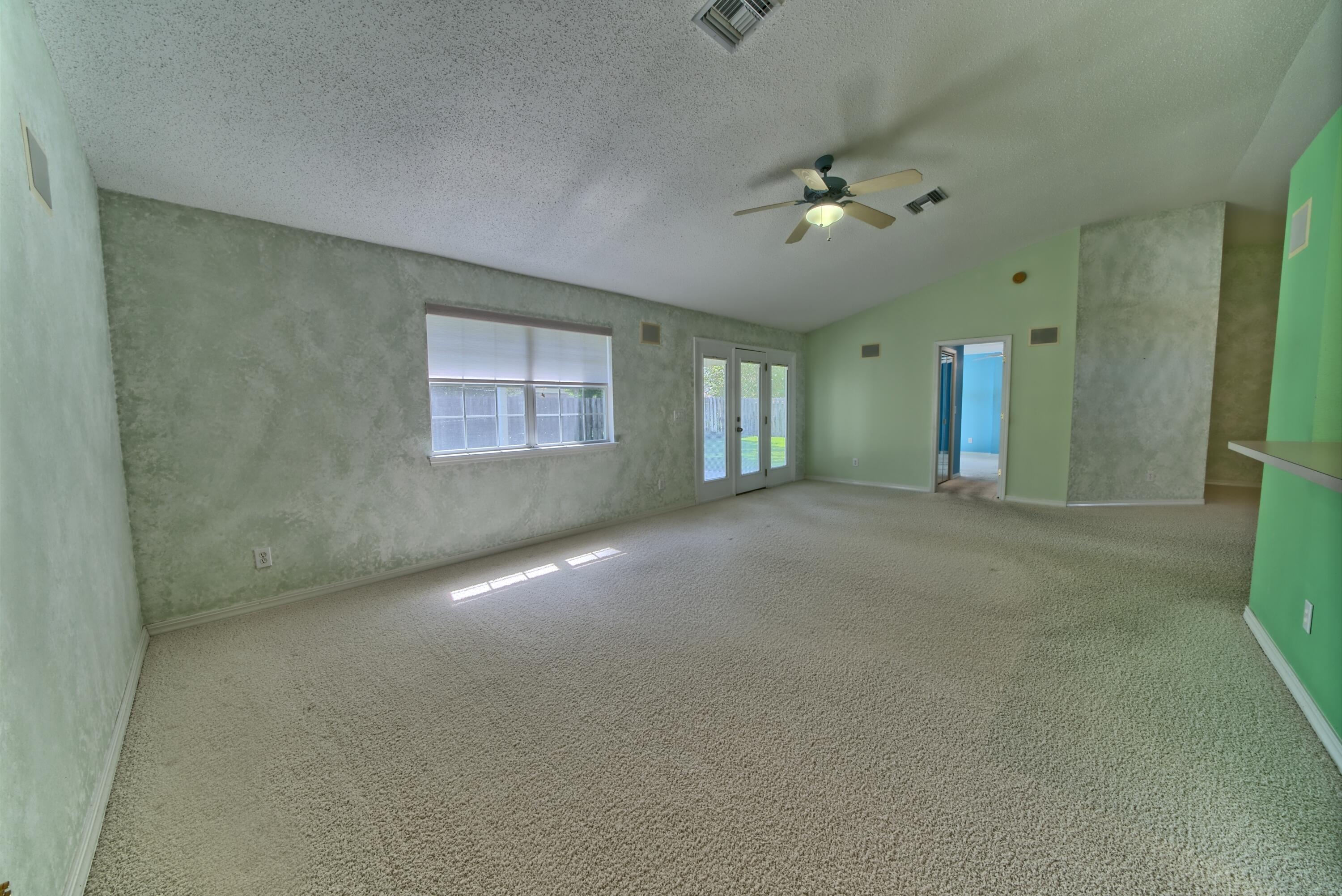 SUMMERWOOD - Residential